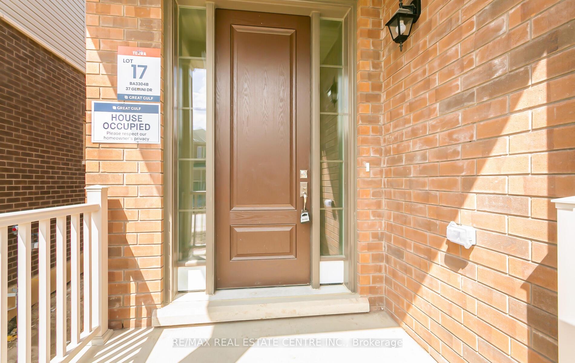 Photo 2 of 37 Gemini Drive, Barrie, Rural Barrie Southeast — HOMEH