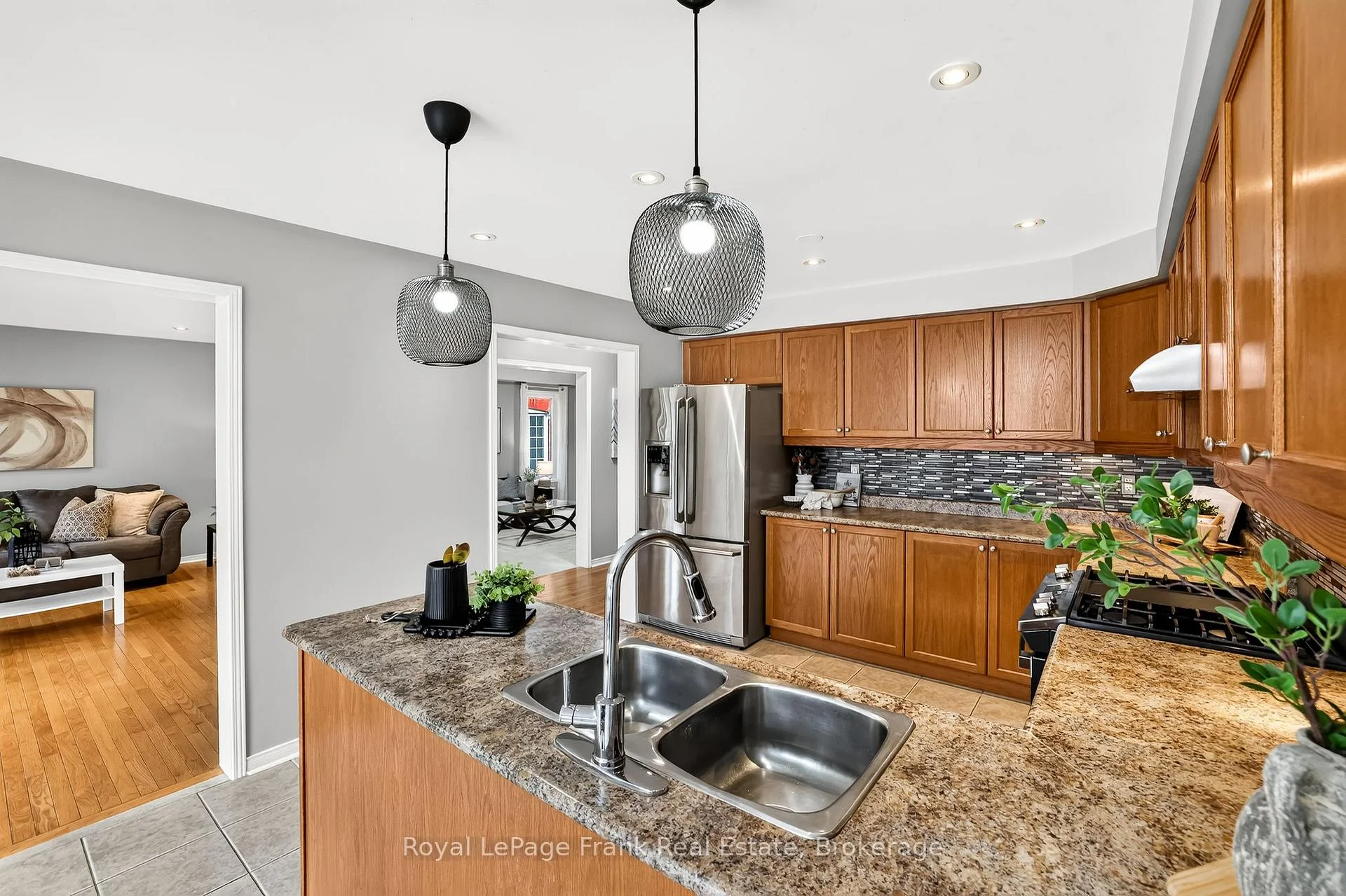 Photo 25 of 150 Dadson Drive, Clarington, Bowmanville — HOMEH