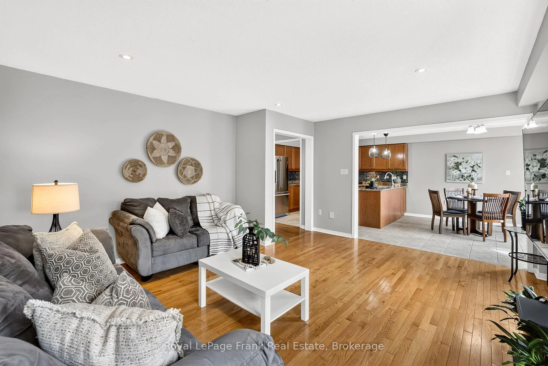 Photo 37 of 150 Dadson Drive, Clarington, Bowmanville — HOMEH