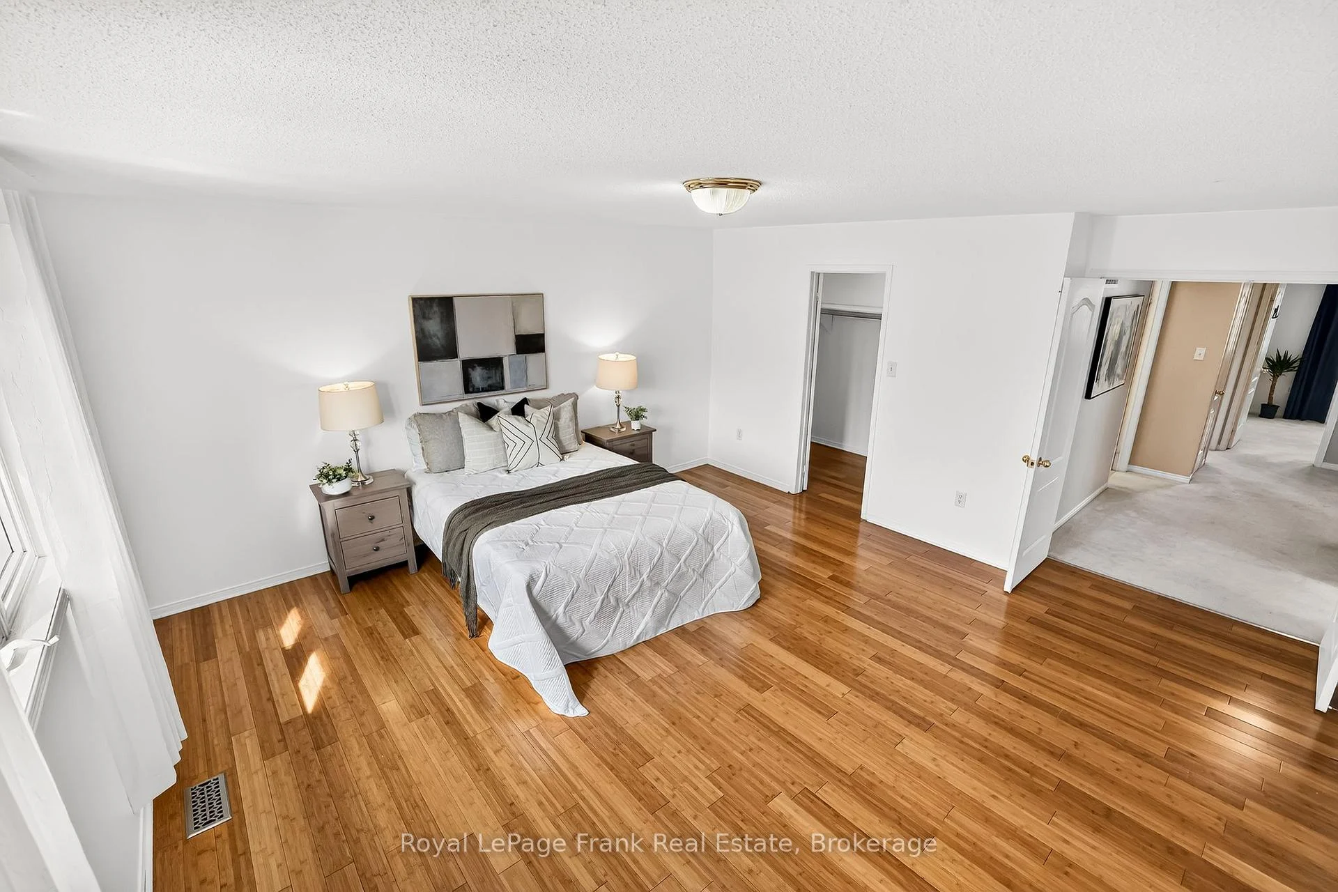 Photo 51 of 150 Dadson Drive, Clarington, Bowmanville — HOMEH