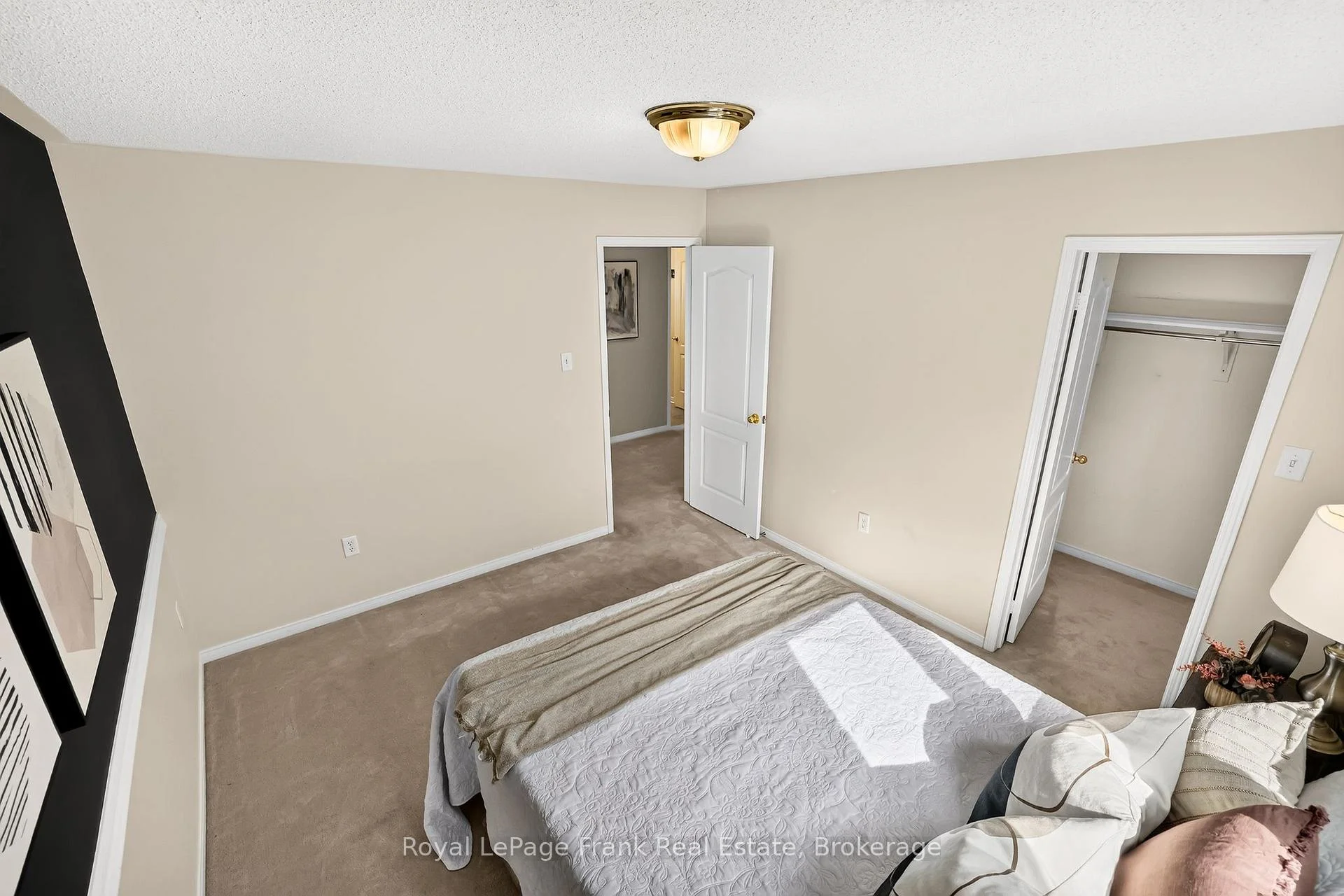 Photo 59 of 150 Dadson Drive, Clarington, Bowmanville — HOMEH