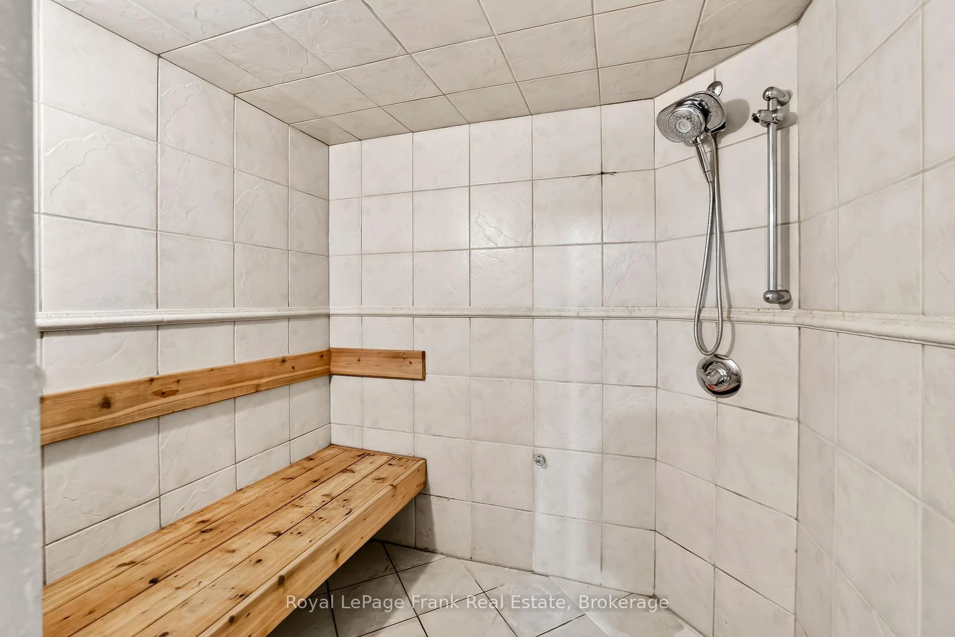 Photo 87 of 150 Dadson Drive, Clarington, Bowmanville — HOMEH