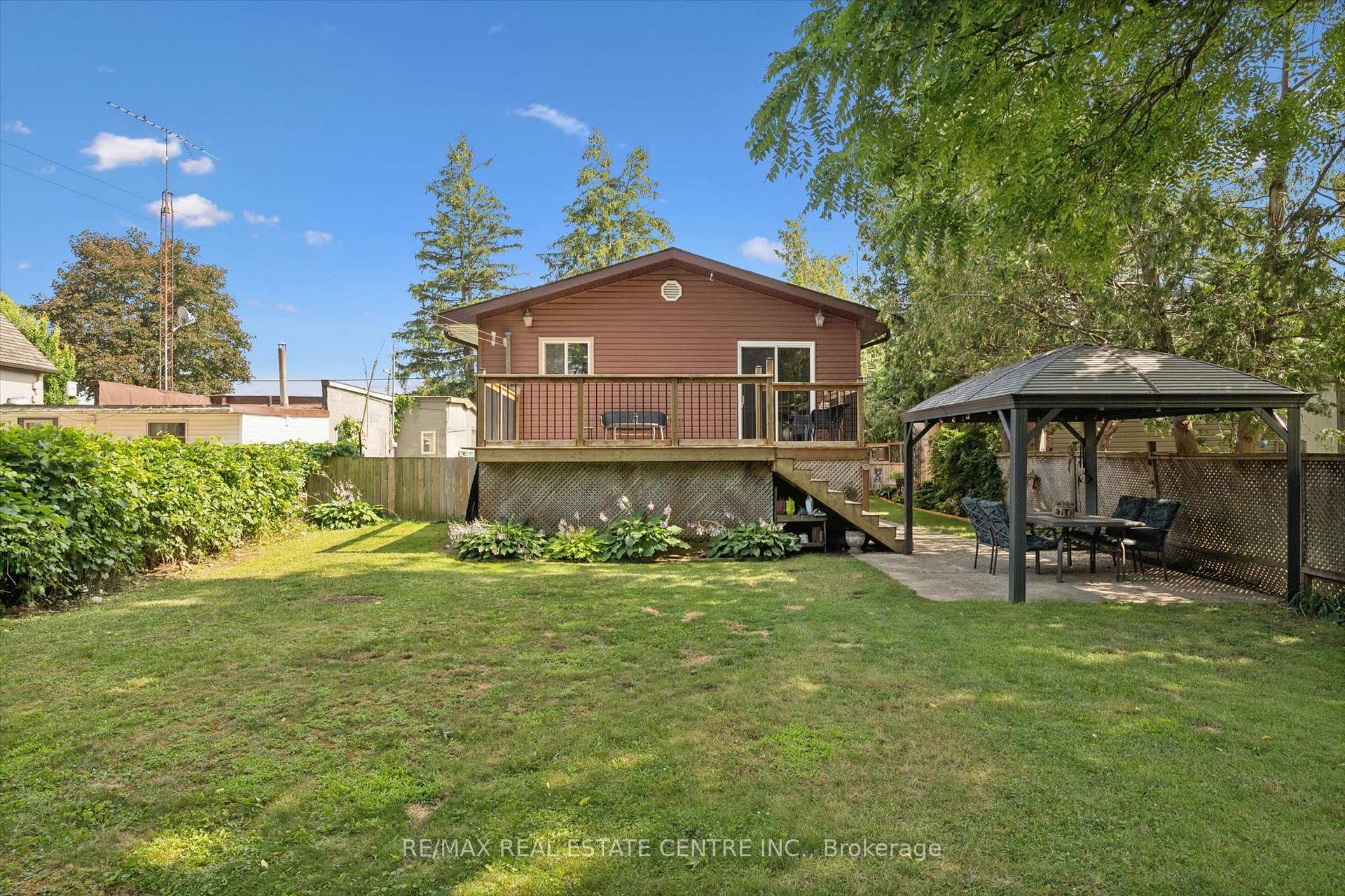 Photo 39 of 26 Lake Road, Cambridge, East Galt — HOMEH
