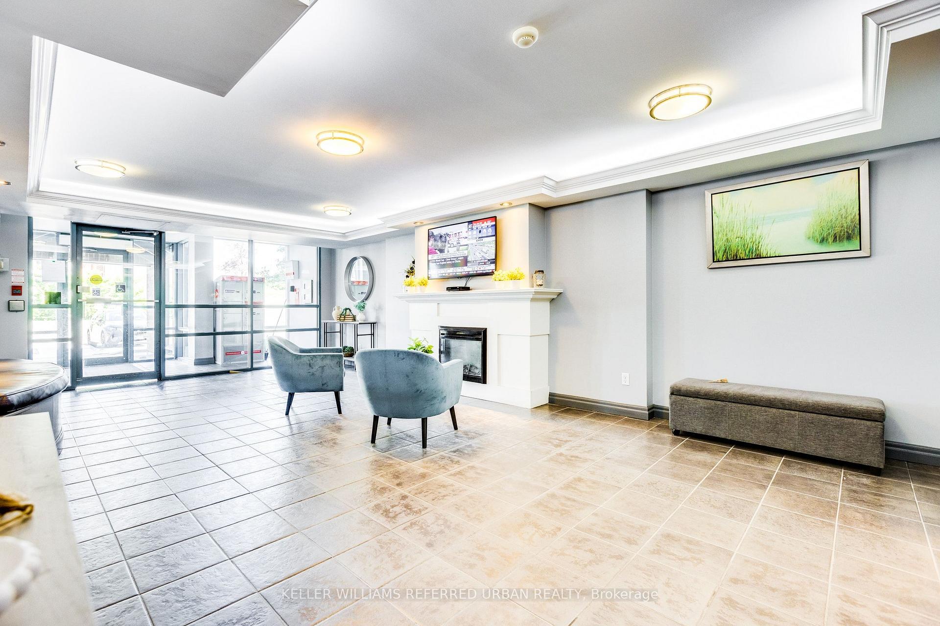 Photo 4 of Unit 703, 1625 Pickering Parkway, Pickering, Town Centre — HOMEH