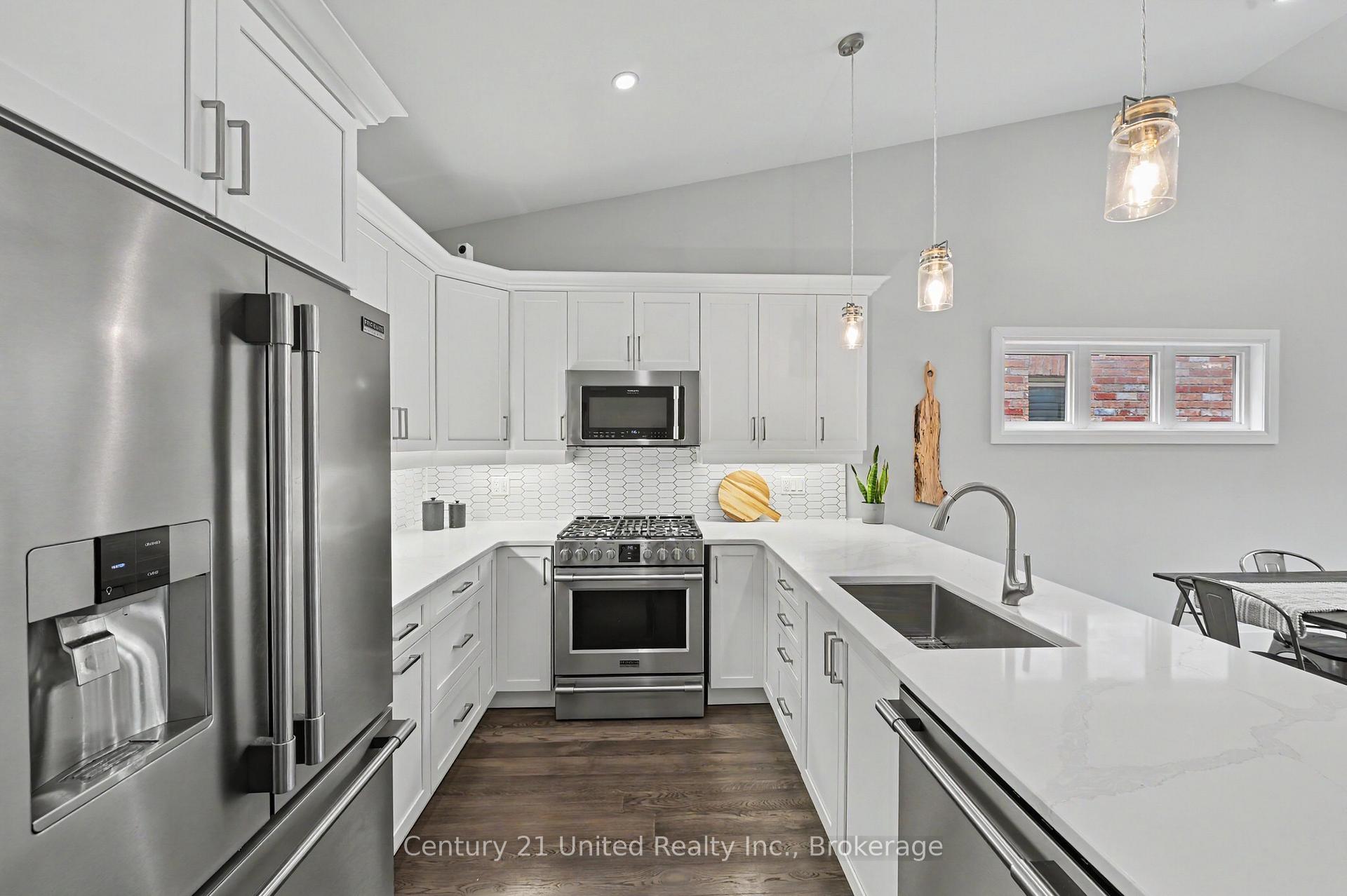 Photo 5 of 606 Settlers Ridge, Peterborough, Northcrest Ward 5 — HOMEH