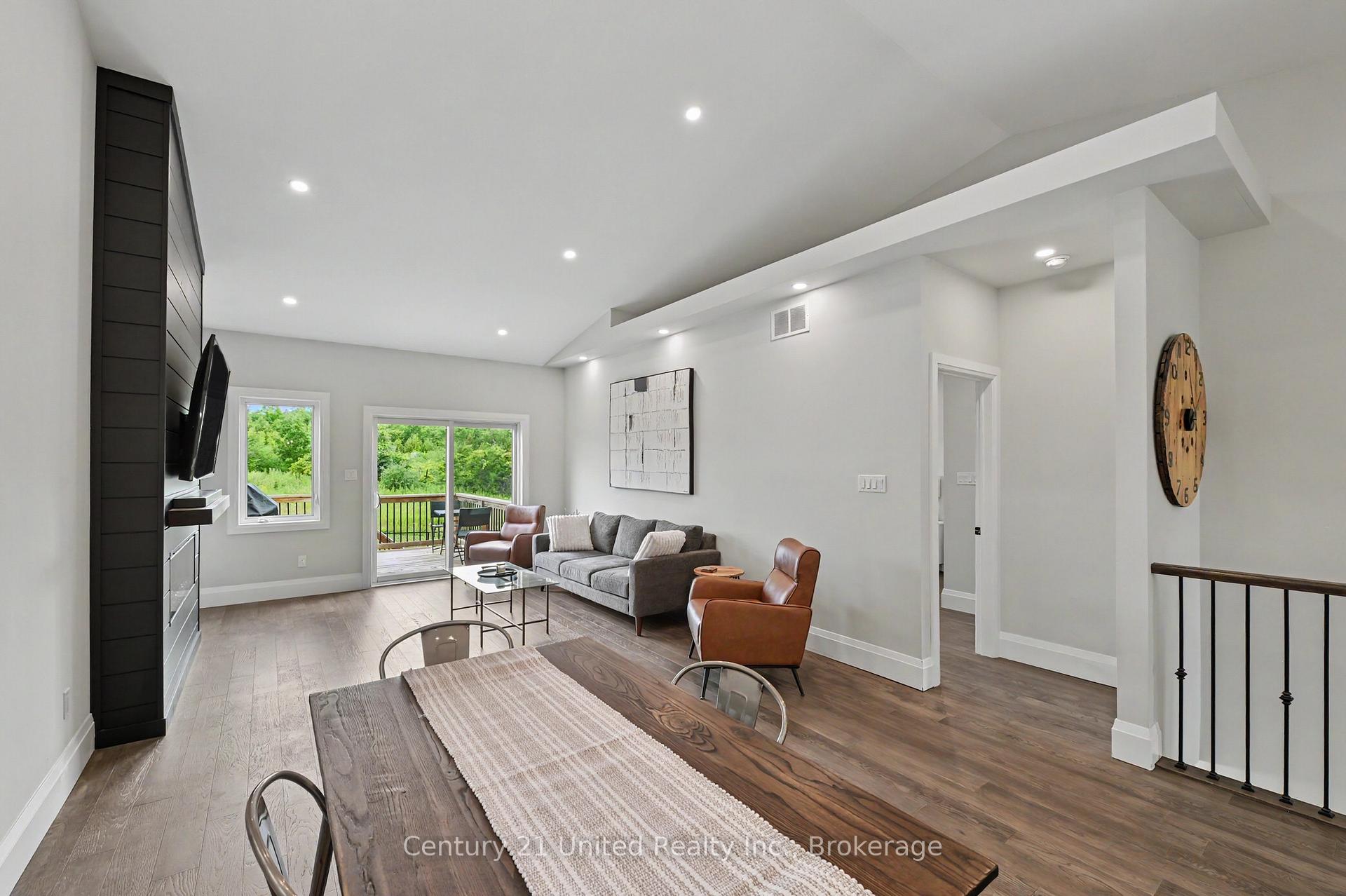 Photo 8 of 606 Settlers Ridge, Peterborough, Northcrest Ward 5 — HOMEH