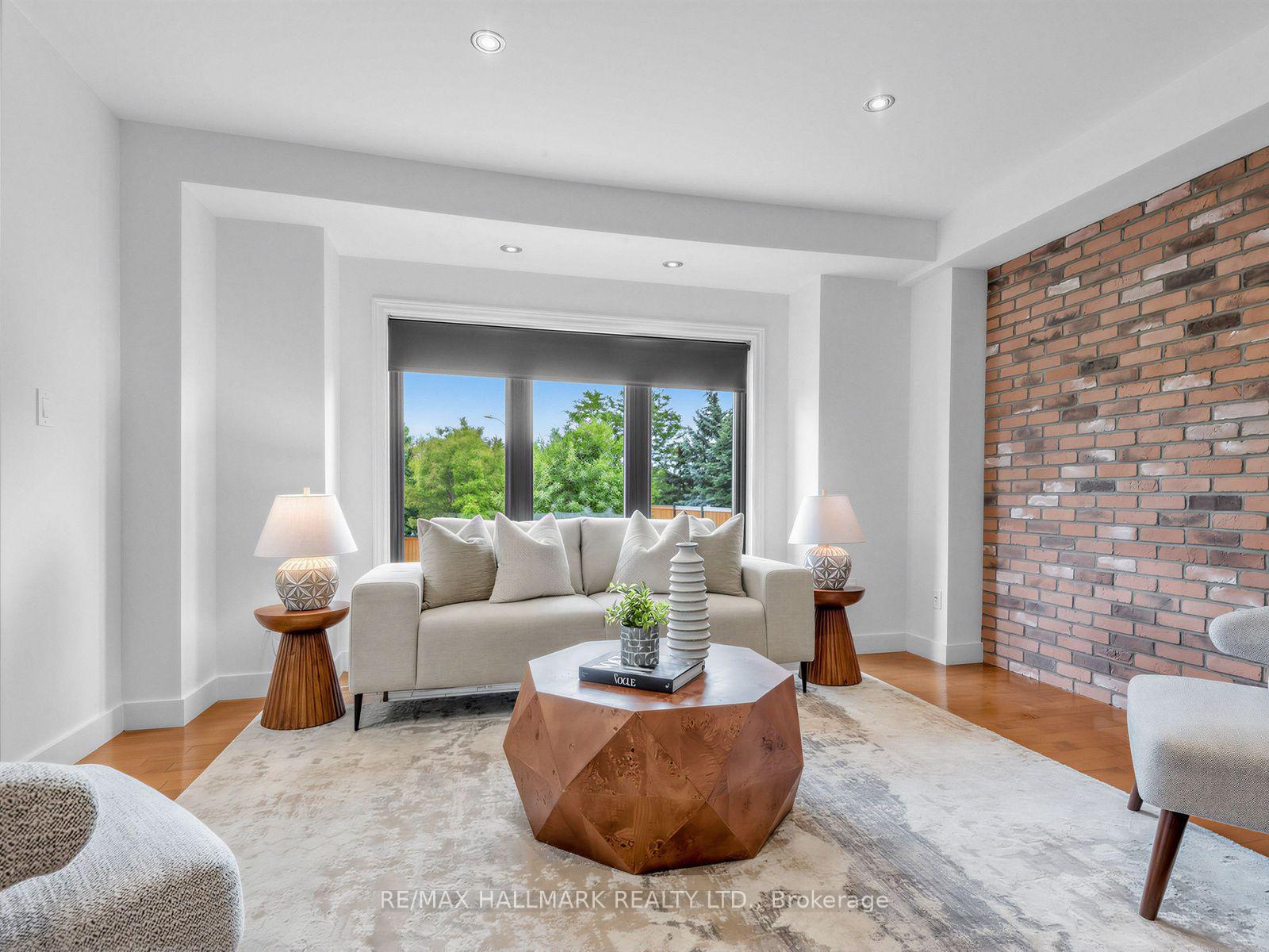 Photo 5 of 30 Jarrett Court, Vaughan, Vellore Village — HOMEH