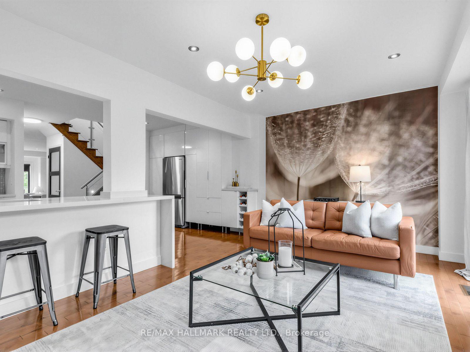 Photo 19 of 30 Jarrett Court, Vaughan, Vellore Village — HOMEH