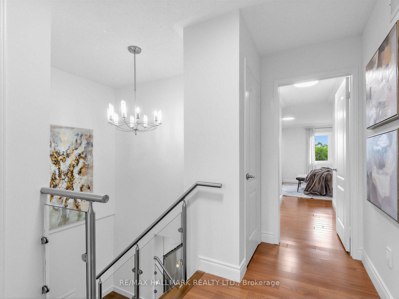 Photo 25 of 30 Jarrett Court, Vaughan, Vellore Village — HOMEH