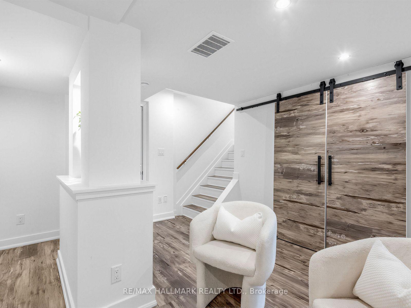 Photo 40 of 30 Jarrett Court, Vaughan, Vellore Village — HOMEH