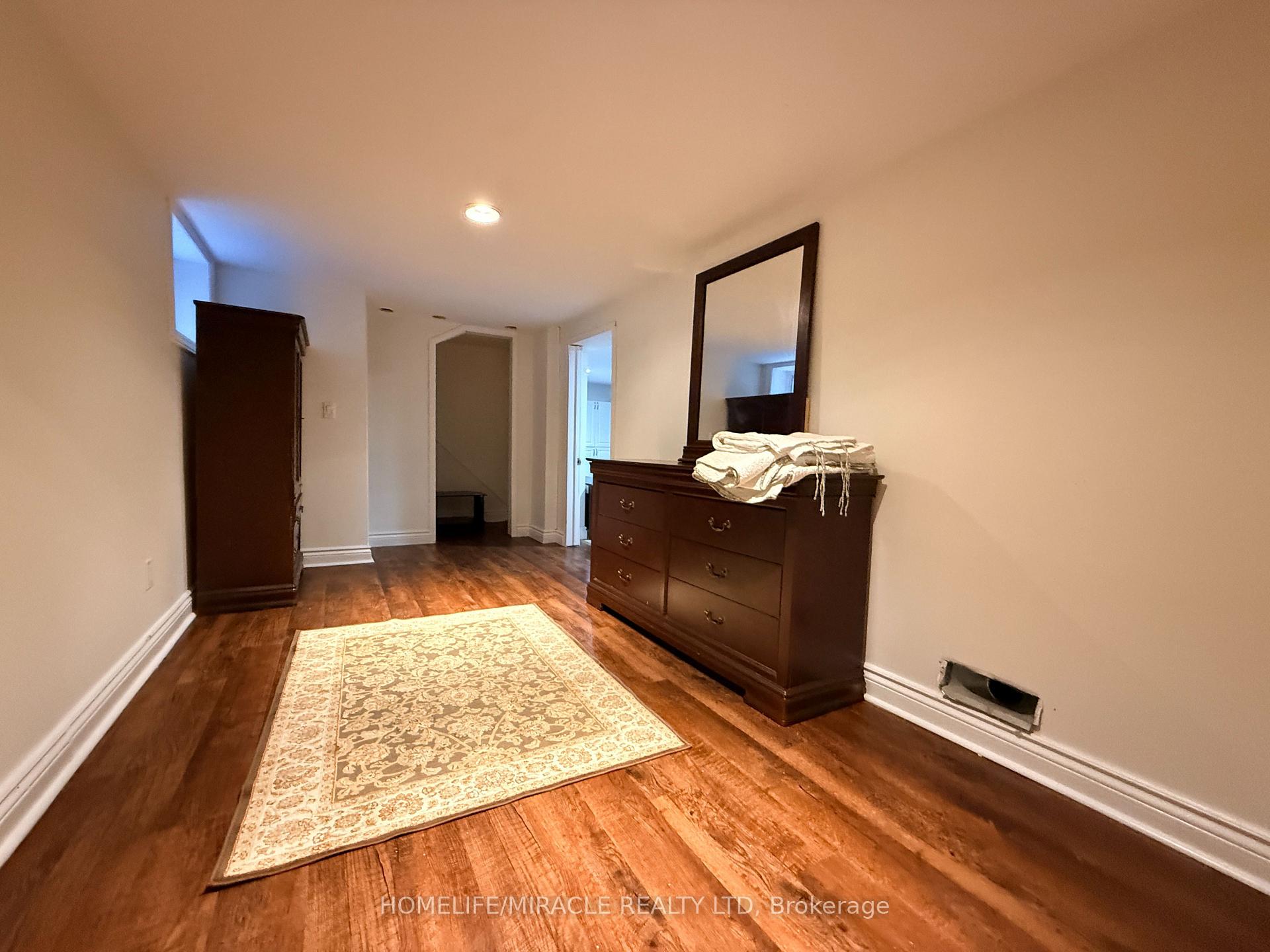 Photo 16 of 755 Somerville Street, Oshawa, Centennial — HOMEH
