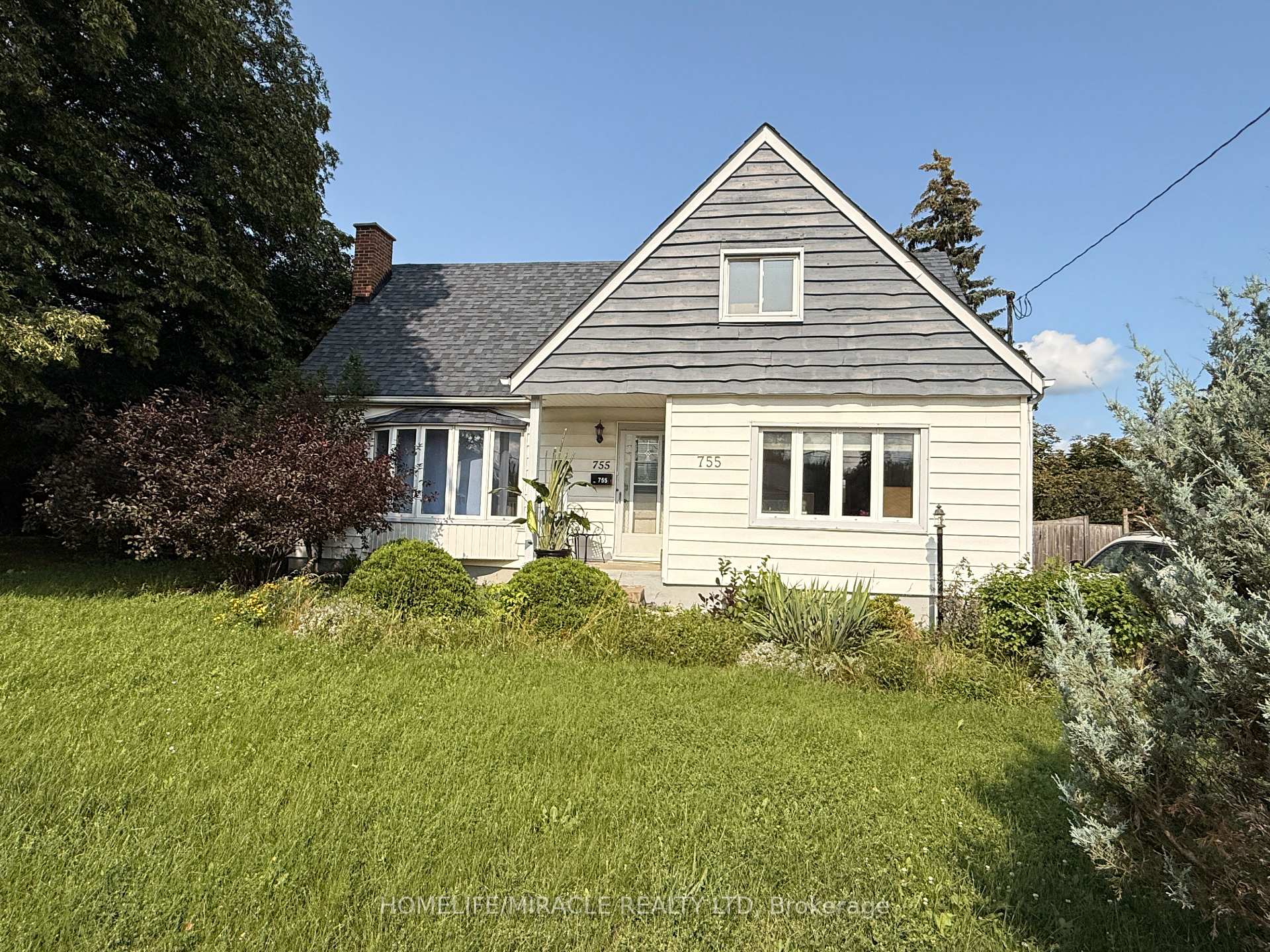 Photo 22 of 755 Somerville Street, Oshawa, Centennial — HOMEH