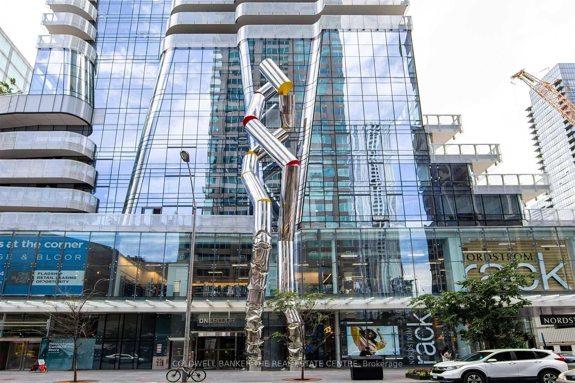 Photo 2 of Unit 6607, 1 Bloor Street E, Toronto, Church-Yonge Corridor — HOMEH