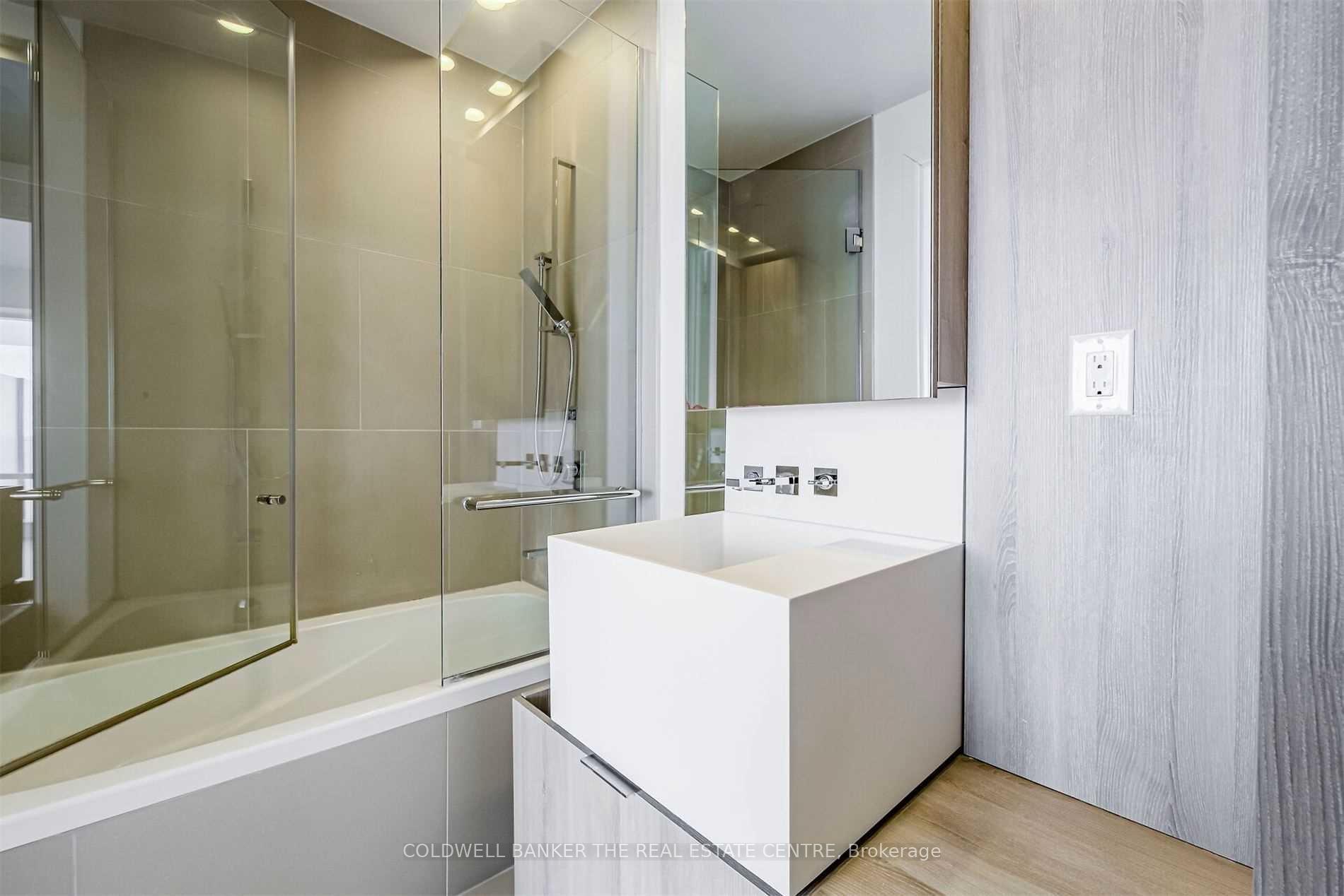 Photo 26 of Unit 6607, 1 Bloor Street E, Toronto, Church-Yonge Corridor — HOMEH