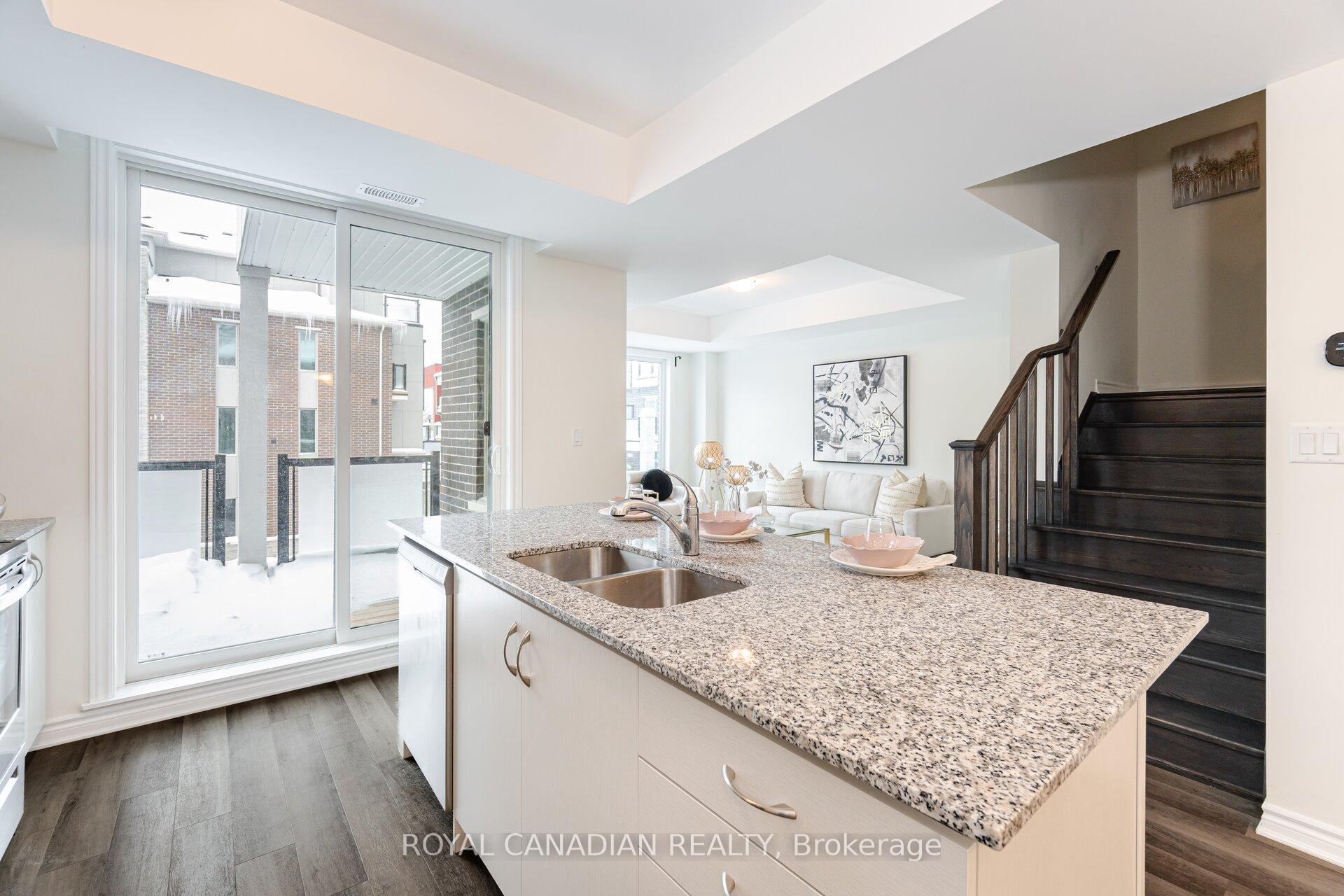 Photo 9 of Unit 401, 1034 Reflection Place, Pickering, Rural Pickering — HOMEH