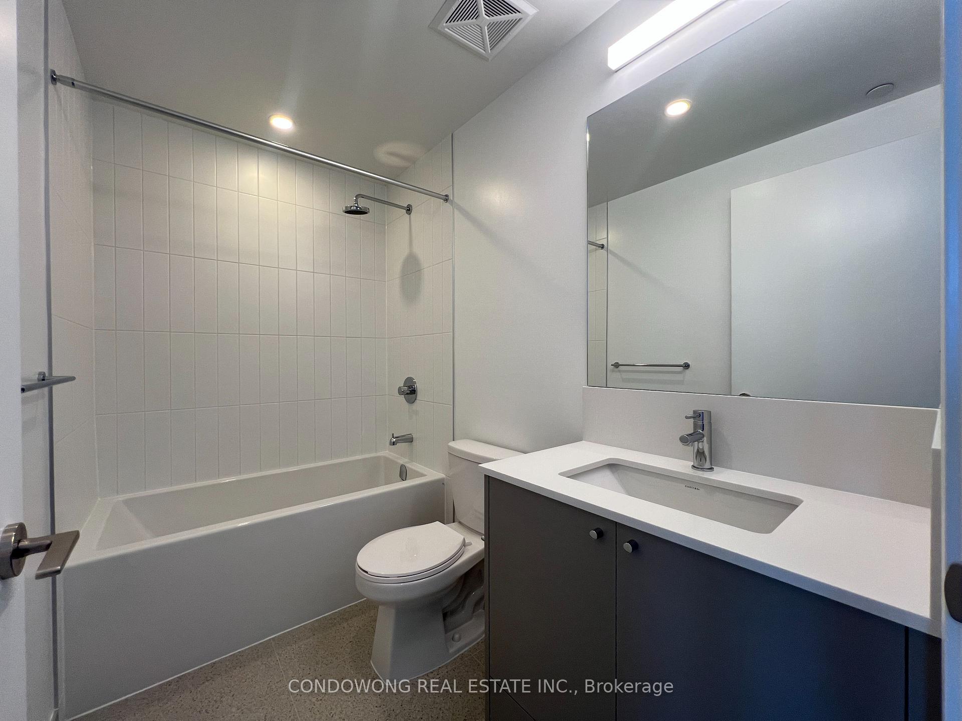 Photo 6 of Unit 1702, 10 Oak Street, Toronto, Regent Park — HOMEH