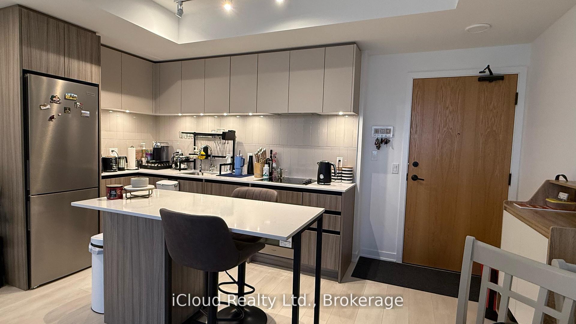 Photo 11 of Unit 210, 7950 Bathurst Street, Vaughan, Beverley Glen — HOMEH
