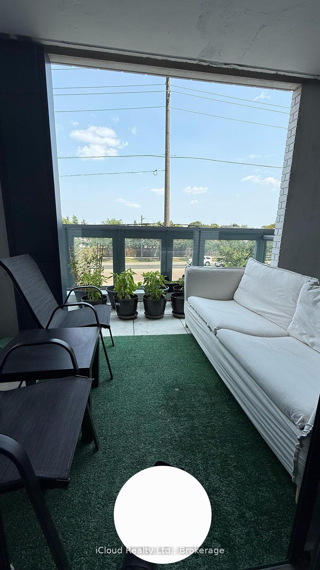 Photo 12 of Unit 210, 7950 Bathurst Street, Vaughan, Beverley Glen — HOMEH