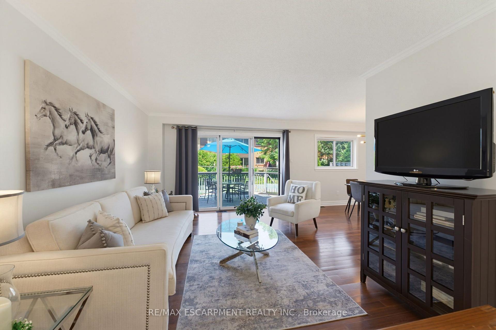 Photo 4 of 620 Forestwood Crescent, Burlington, Appleby — HOMEH