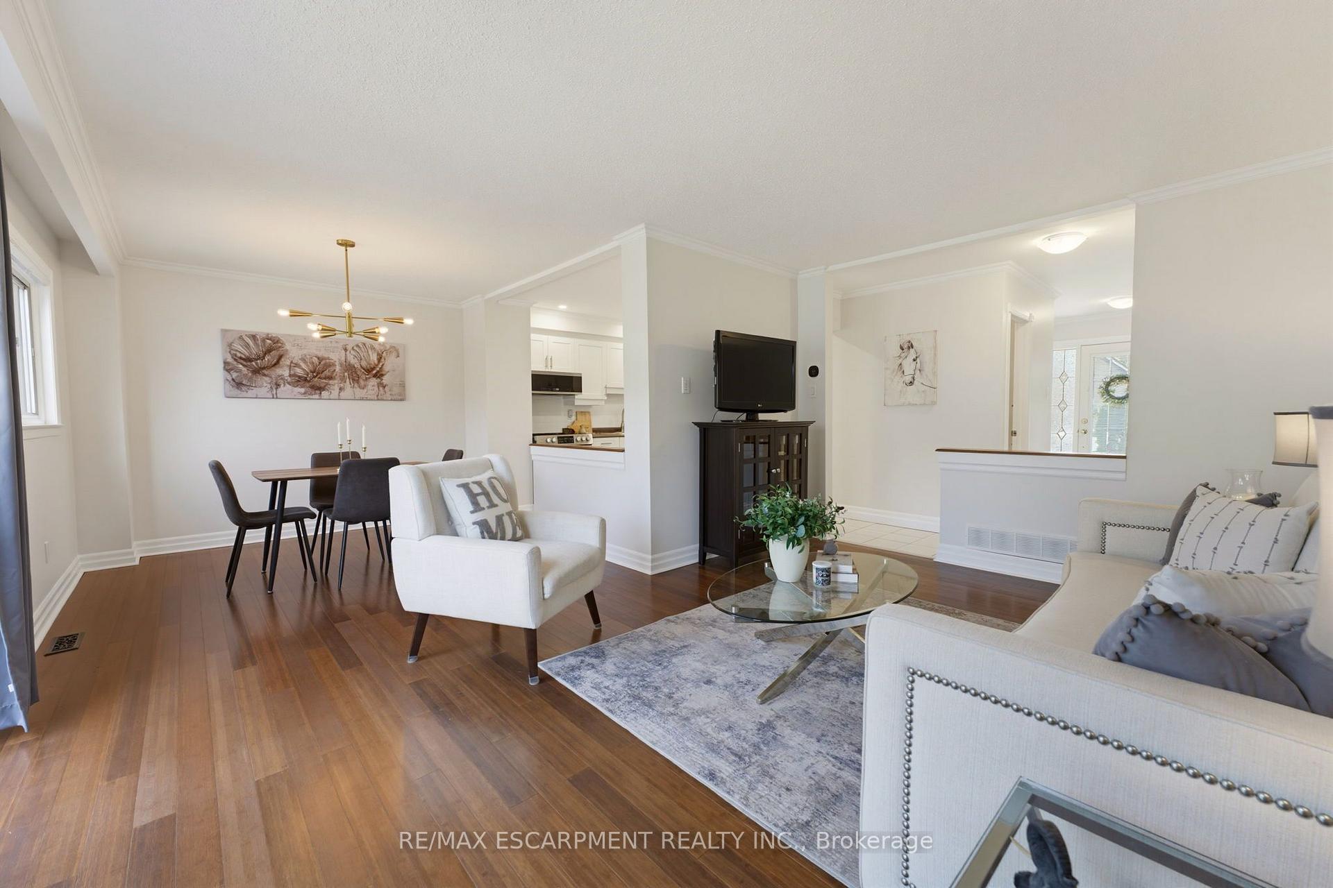 Photo 5 of 620 Forestwood Crescent, Burlington, Appleby — HOMEH