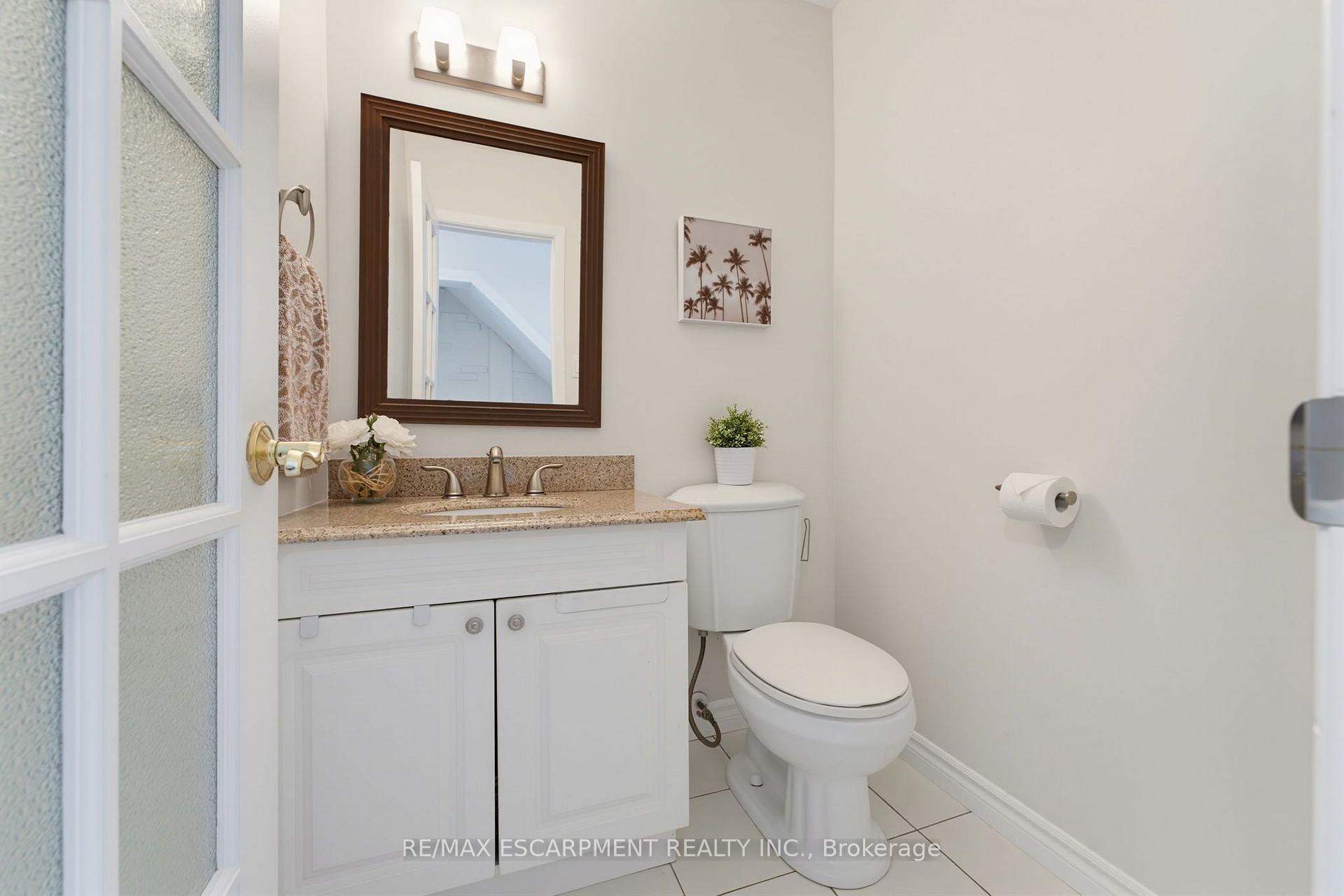 Photo 12 of 620 Forestwood Crescent, Burlington, Appleby — HOMEH