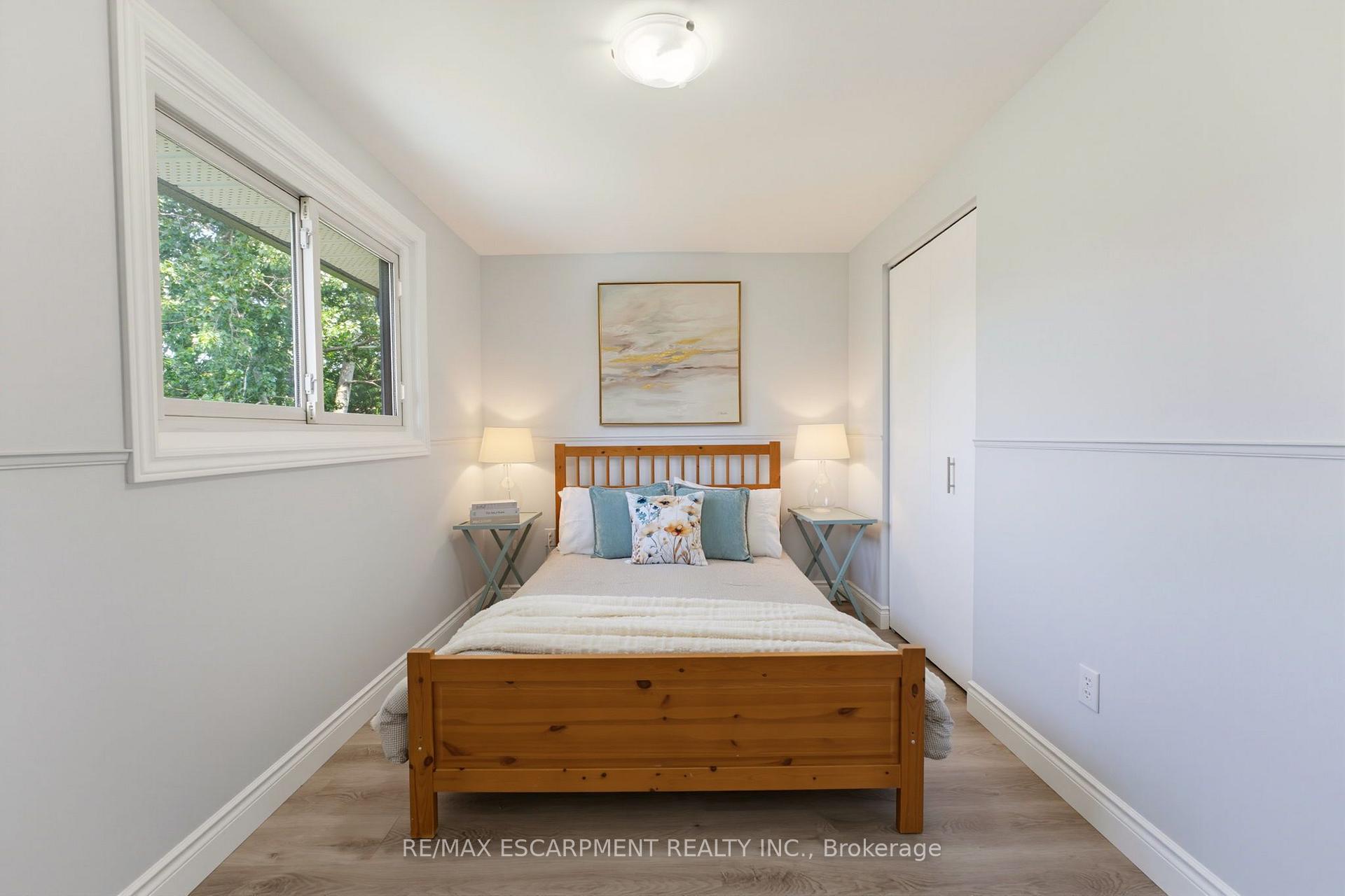Photo 18 of 620 Forestwood Crescent, Burlington, Appleby — HOMEH