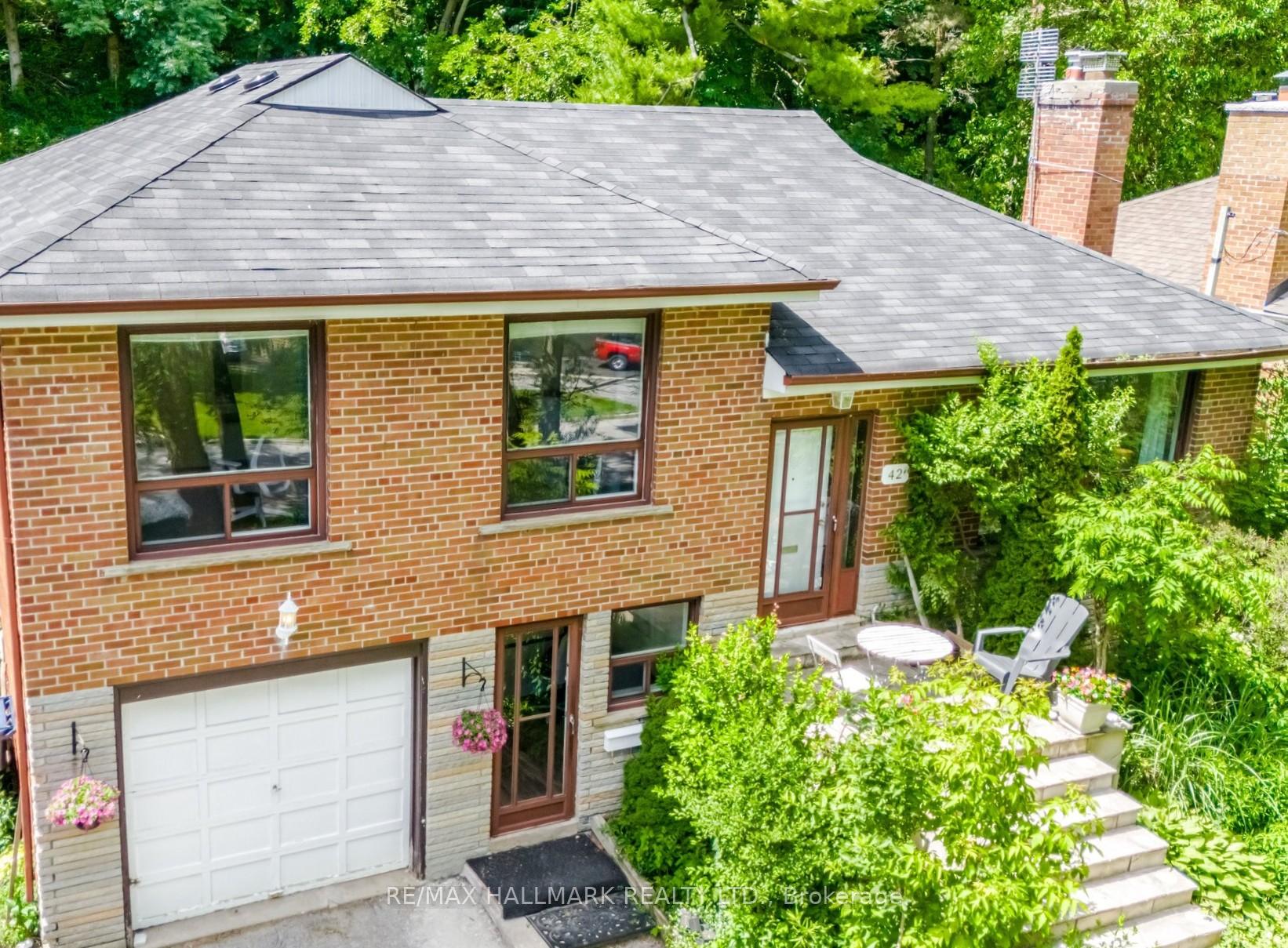 Front of 42 Catalina Drive