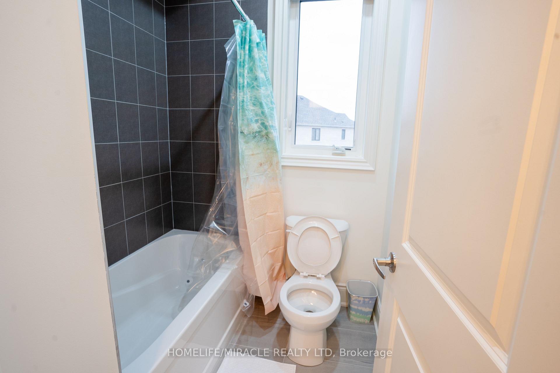 Photo 38 of 93 Bluebird Boulevard, Adjala-Tosorontio, Colgan — HOMEH