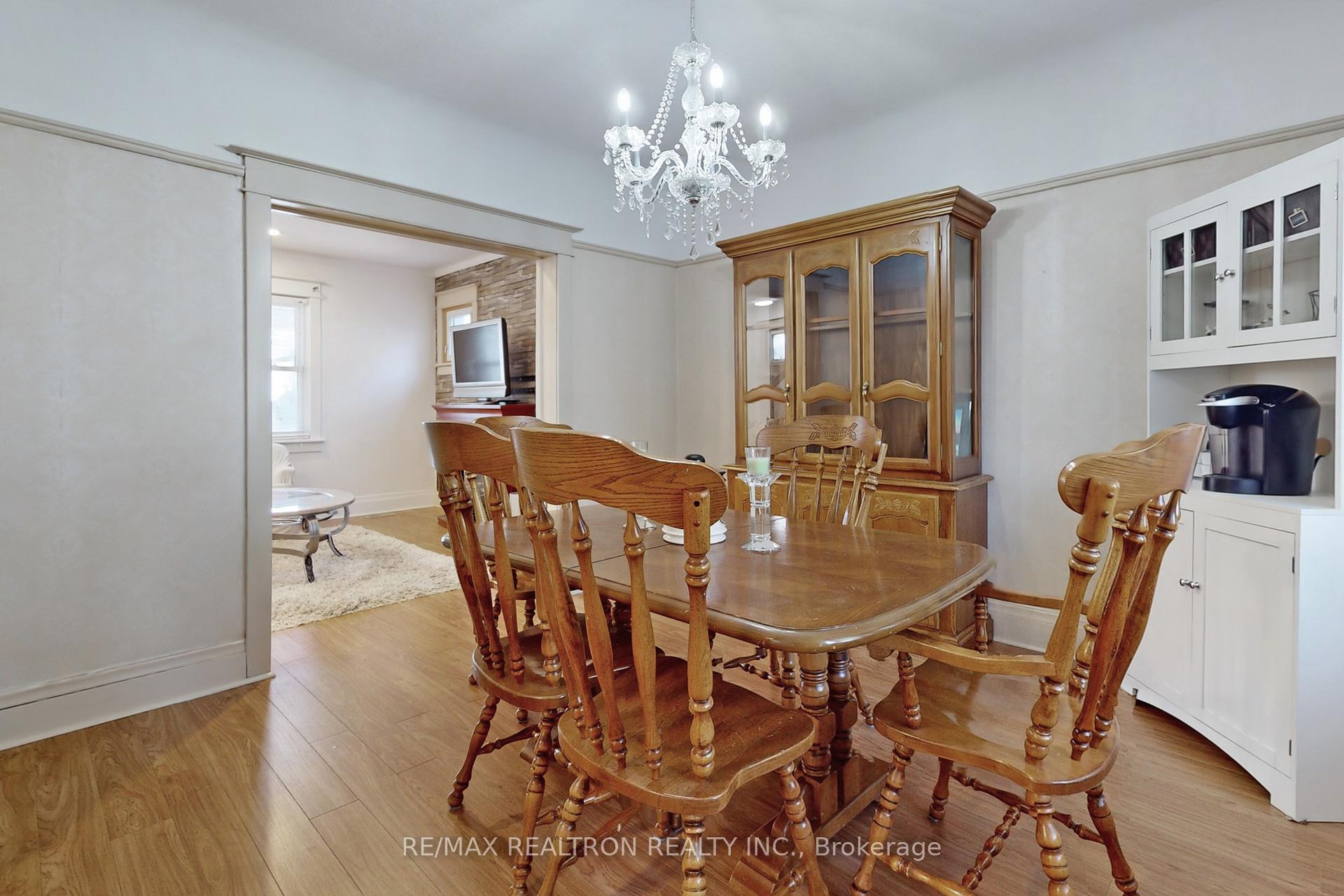 Photo 11 of 14 Myrtle Avenue, Welland, Welland Downtown — HOMEH