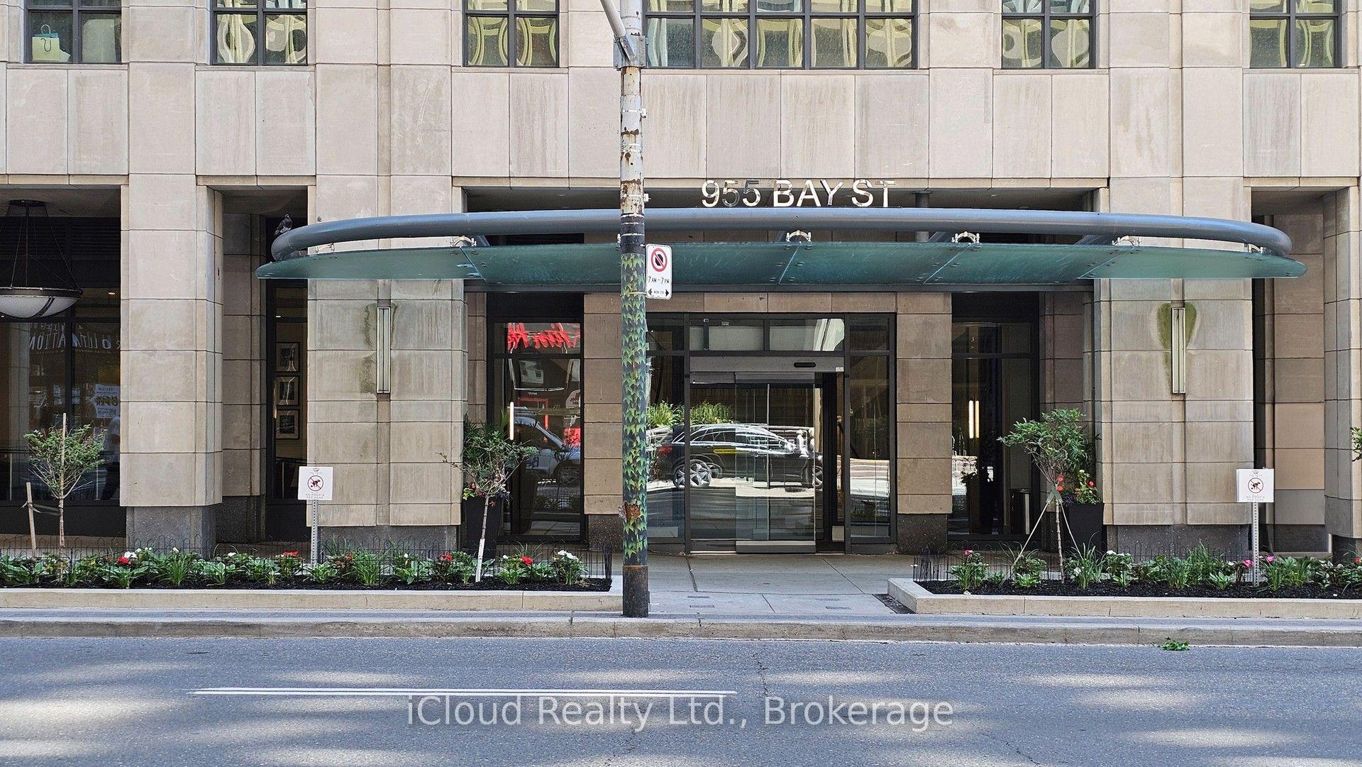 Photo 2 of Unit 2818, 955 Bay Street, Toronto, Bay Street Corridor — HOMEH
