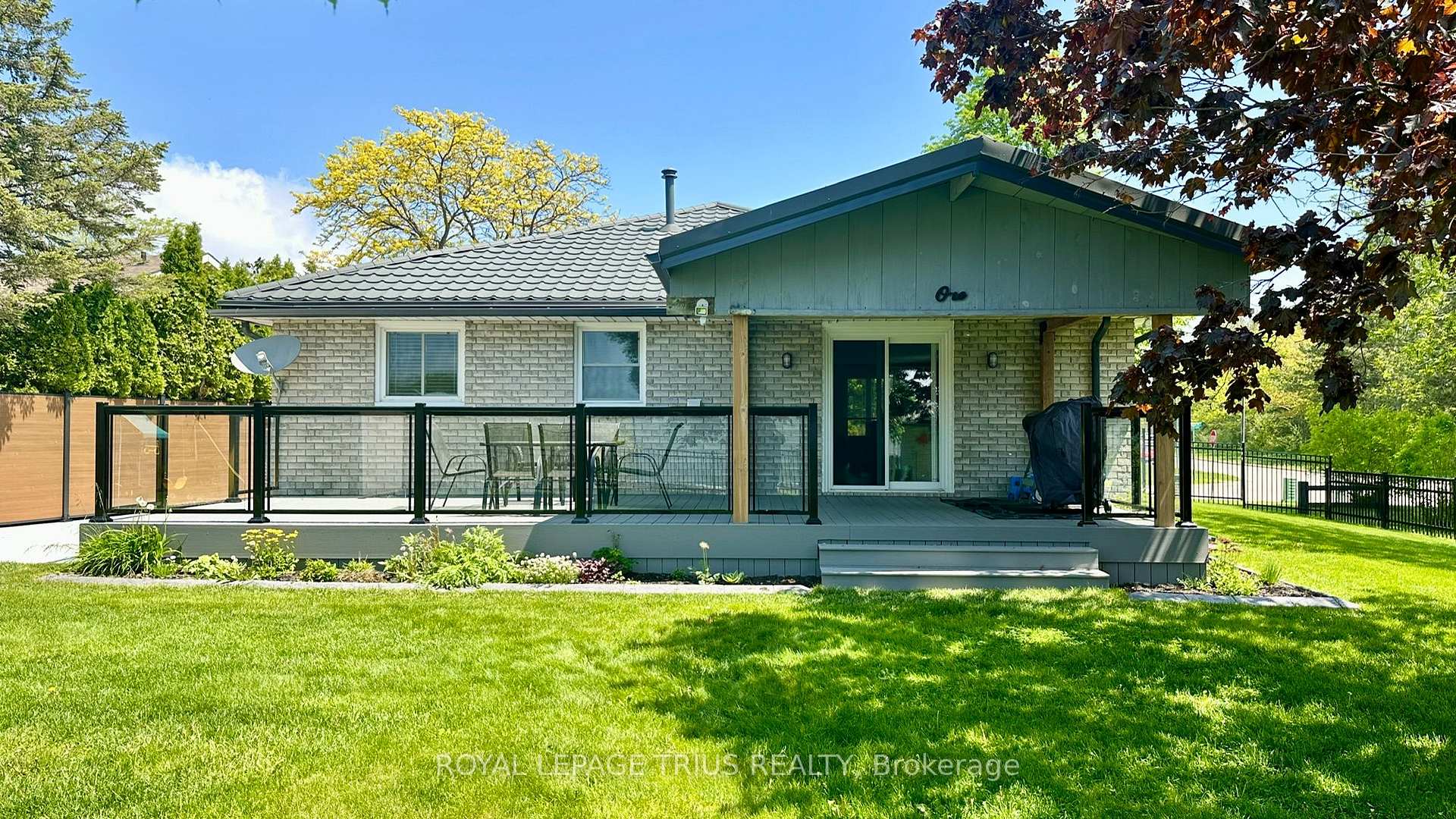 Photo 8 of 1 Edenridge Drive, Haldimand — HOMEH