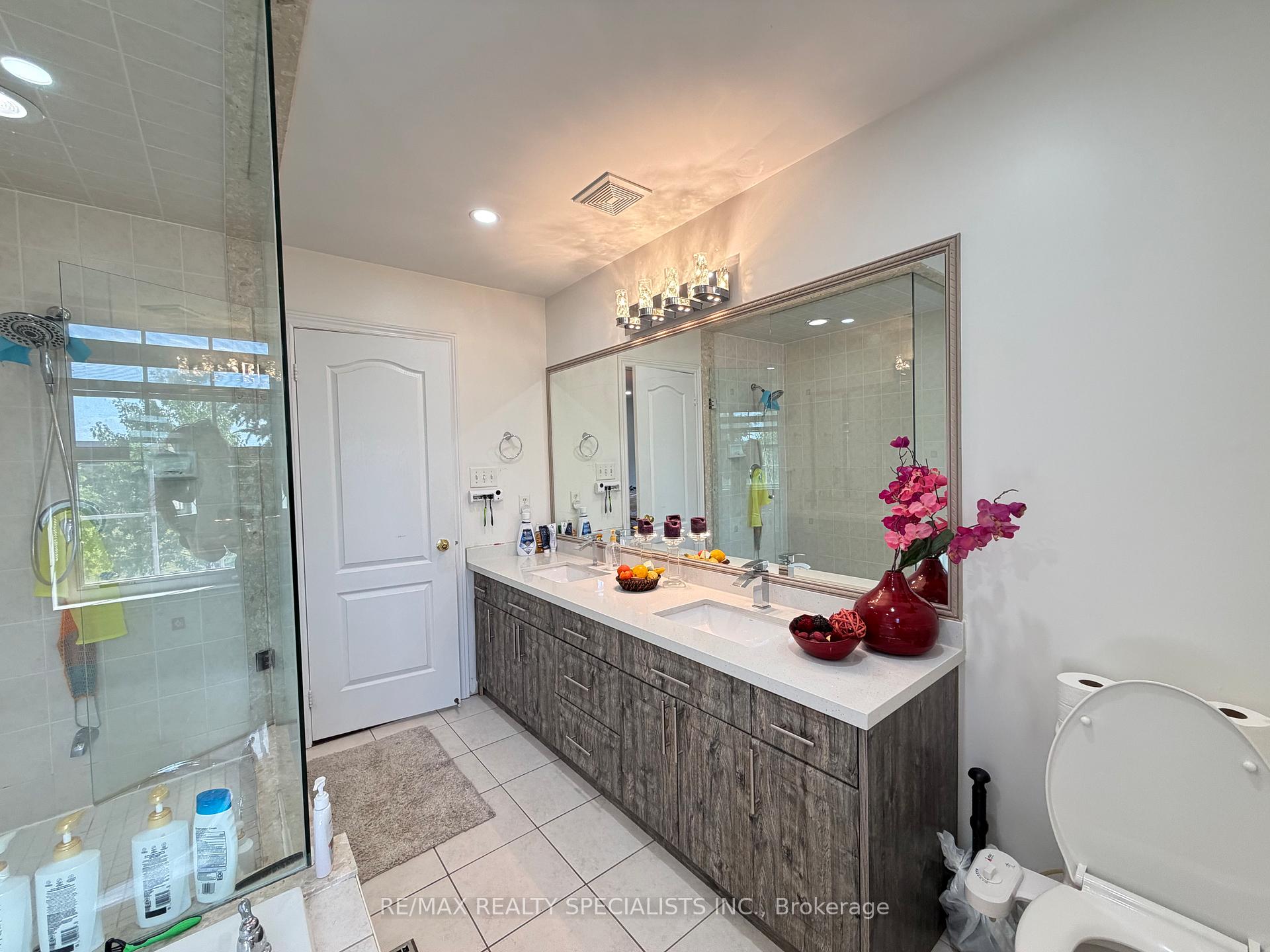 Photo 33 of 214 Mccready Drive, Milton, Scott — HOMEH