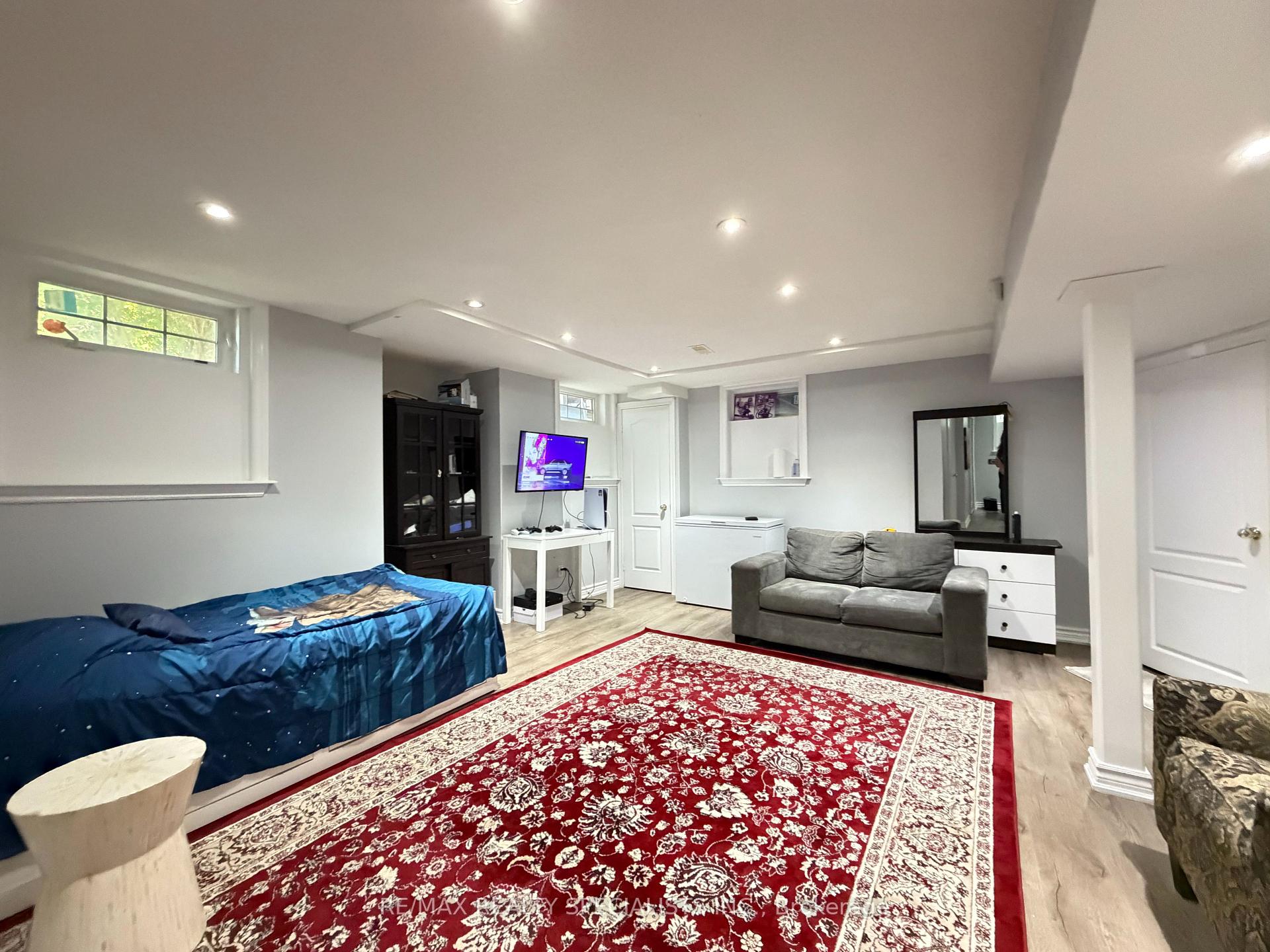 Photo 43 of 214 Mccready Drive, Milton, Scott — HOMEH
