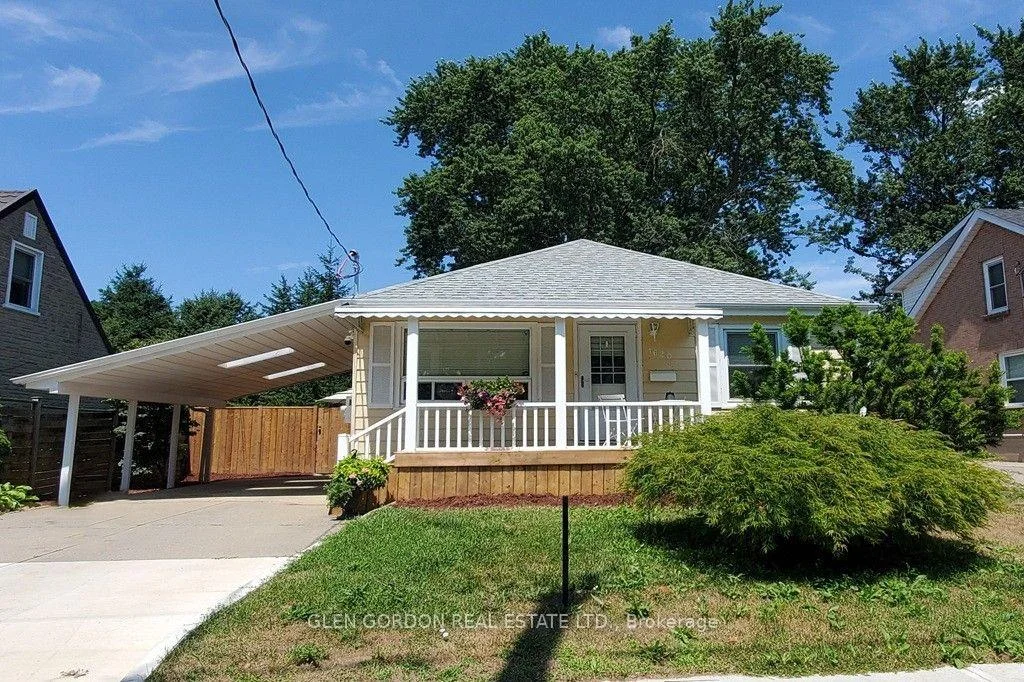 Photo 2 of 1620 Scott Street, London, East H — HOMEH