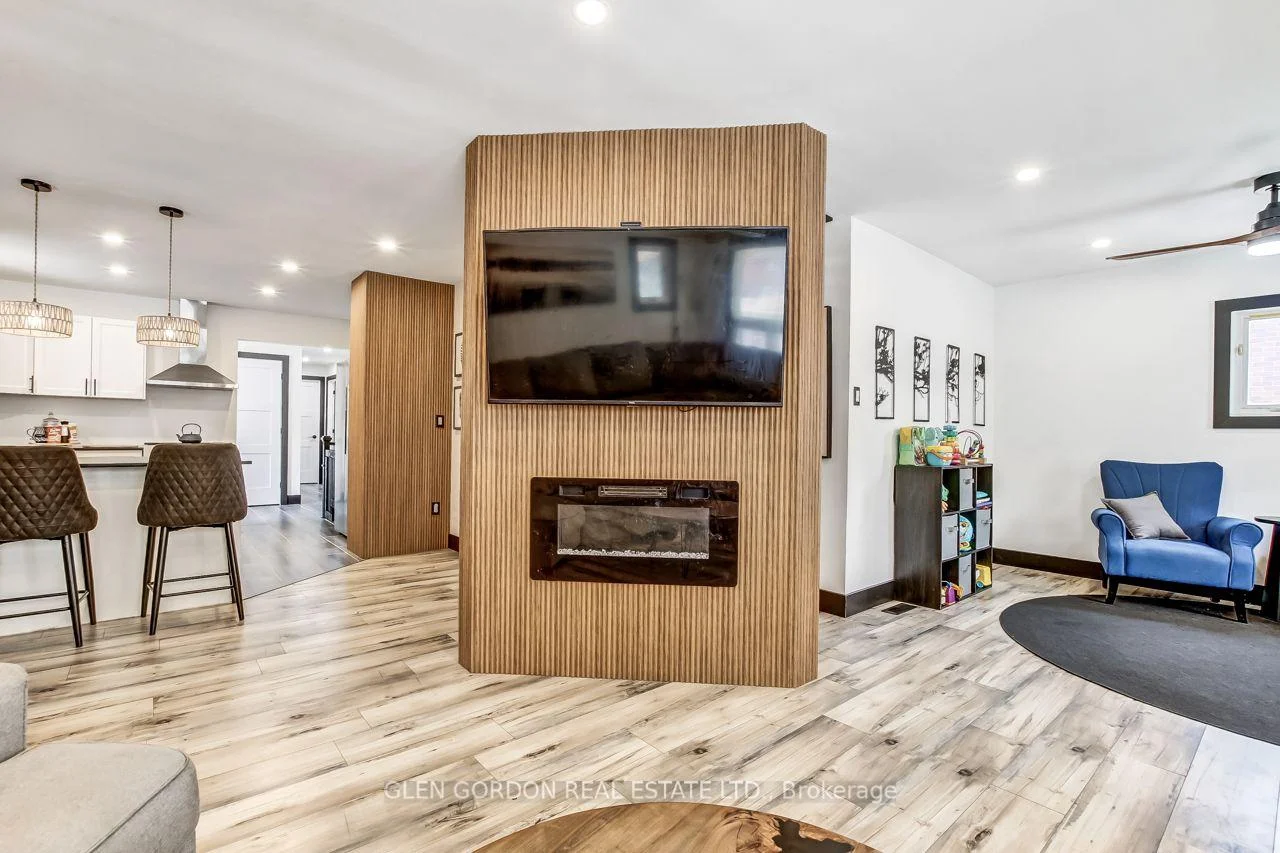Photo 28 of 1620 Scott Street, London, East H — HOMEH
