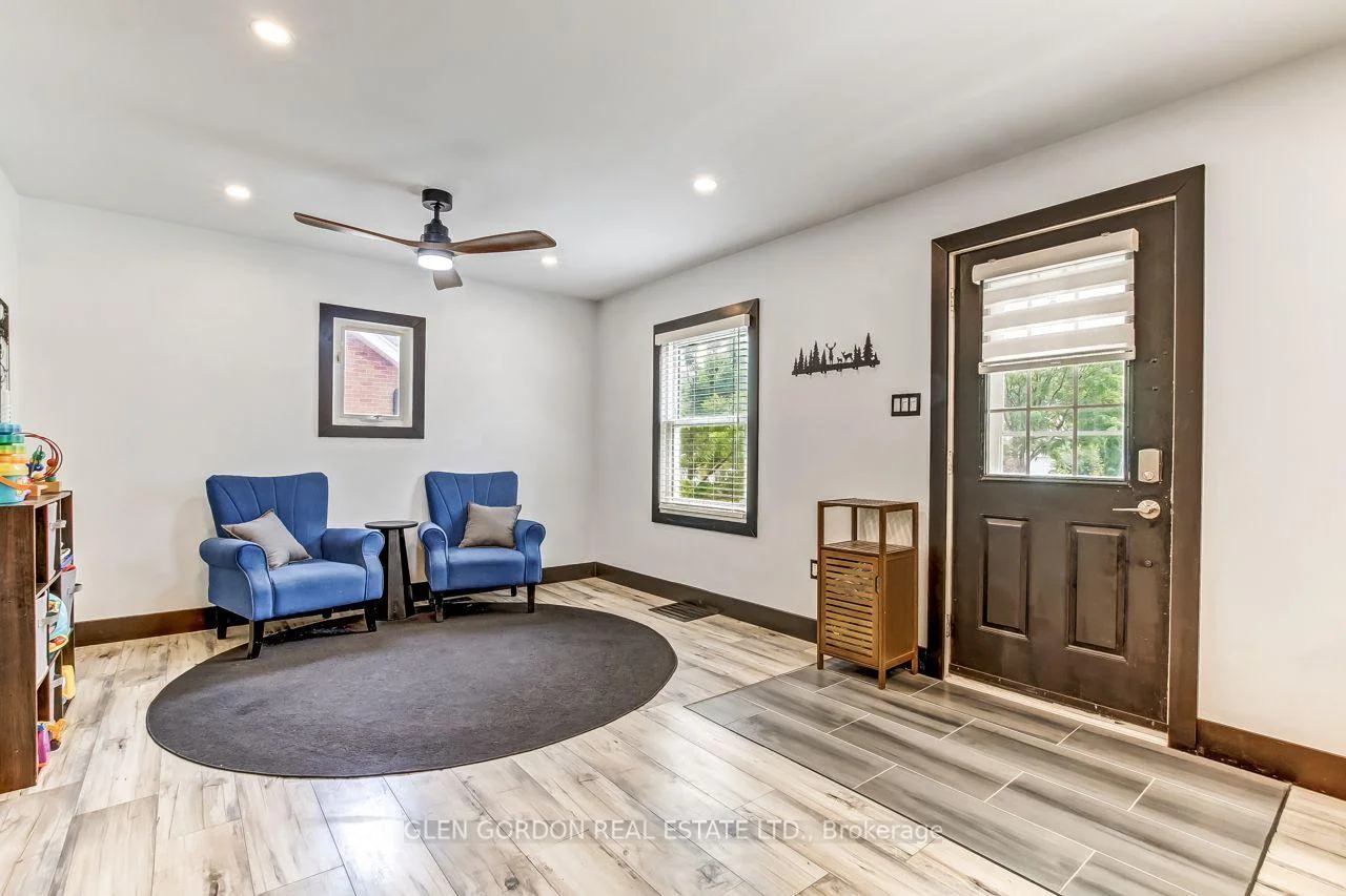 Photo 32 of 1620 Scott Street, London, East H — HOMEH