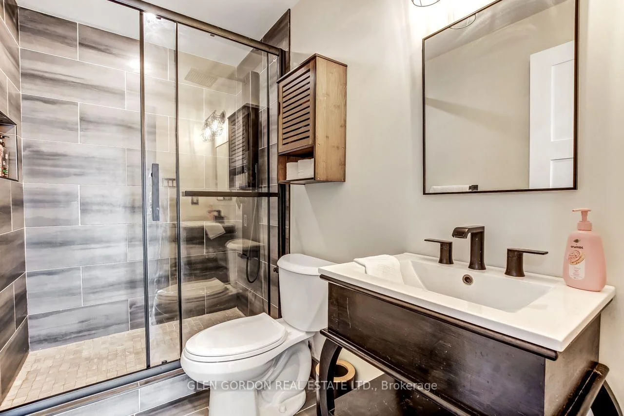 Photo 38 of 1620 Scott Street, London, East H — HOMEH