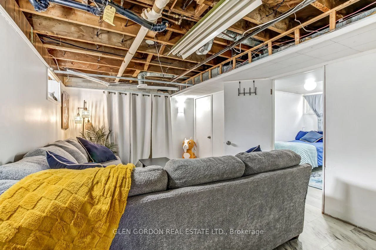 Photo 49 of 1620 Scott Street, London, East H — HOMEH