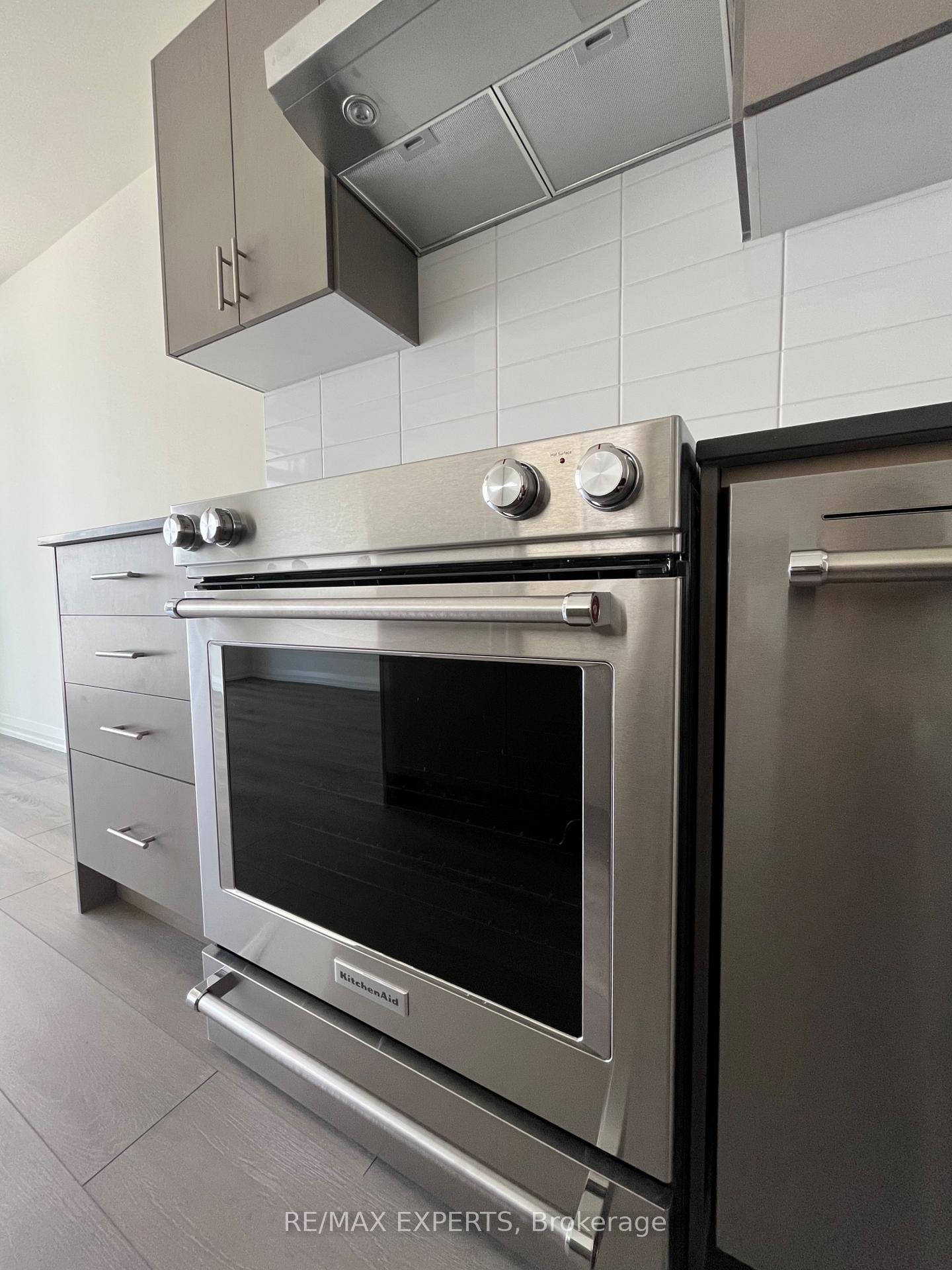 Photo 8 of Unit 1719, 8960 Jane Street, Vaughan, Vellore Village — HOMEH