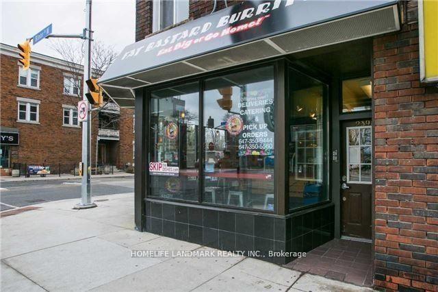 Front of Unit Apt 4, 2398 Bloor Street W