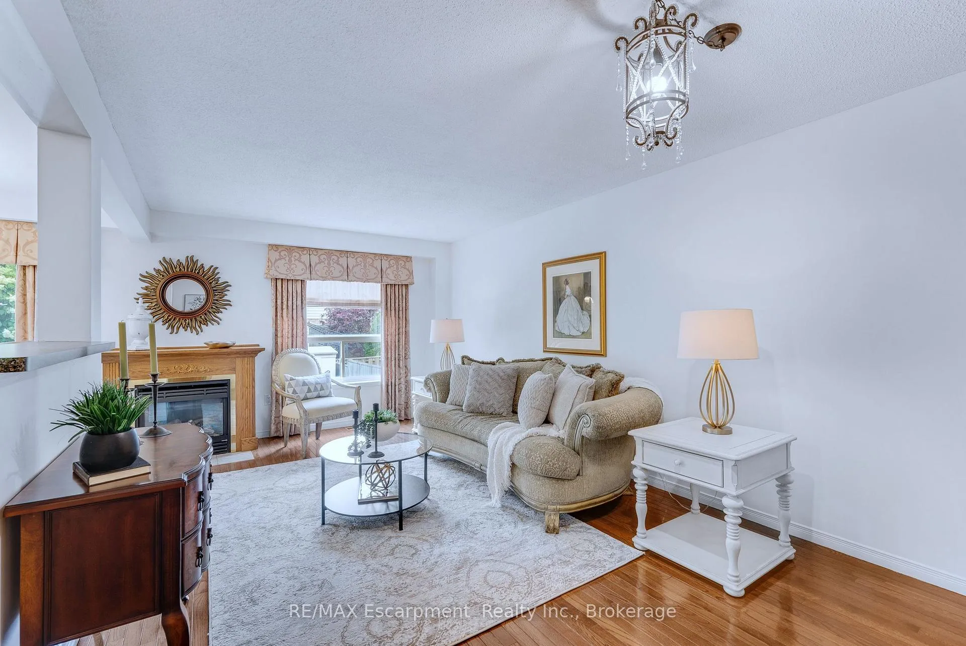 Photo 10 of 117 Frances Avenue, Hamilton, Lakeshore — HOMEH