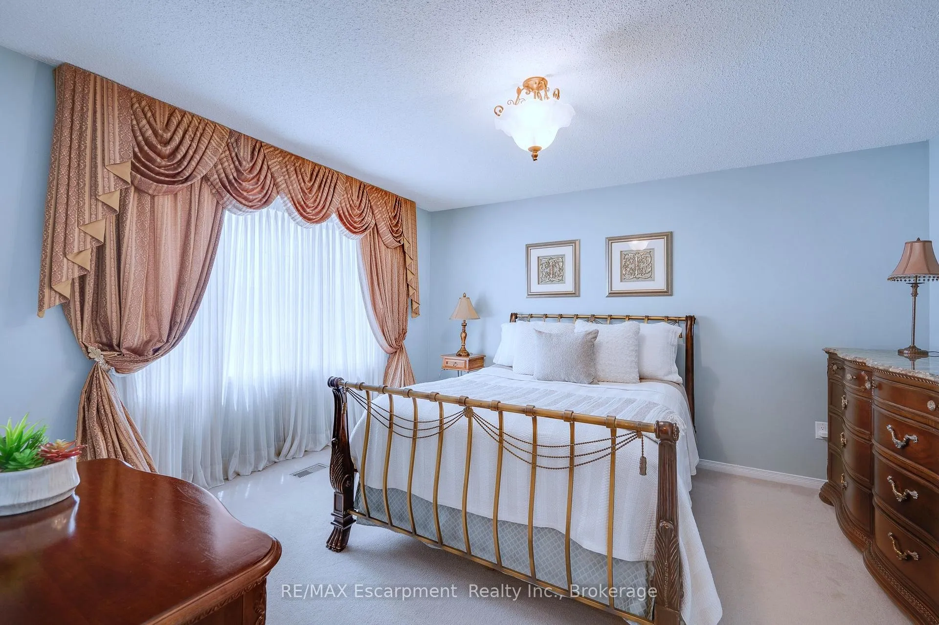 Photo 21 of 117 Frances Avenue, Hamilton, Lakeshore — HOMEH