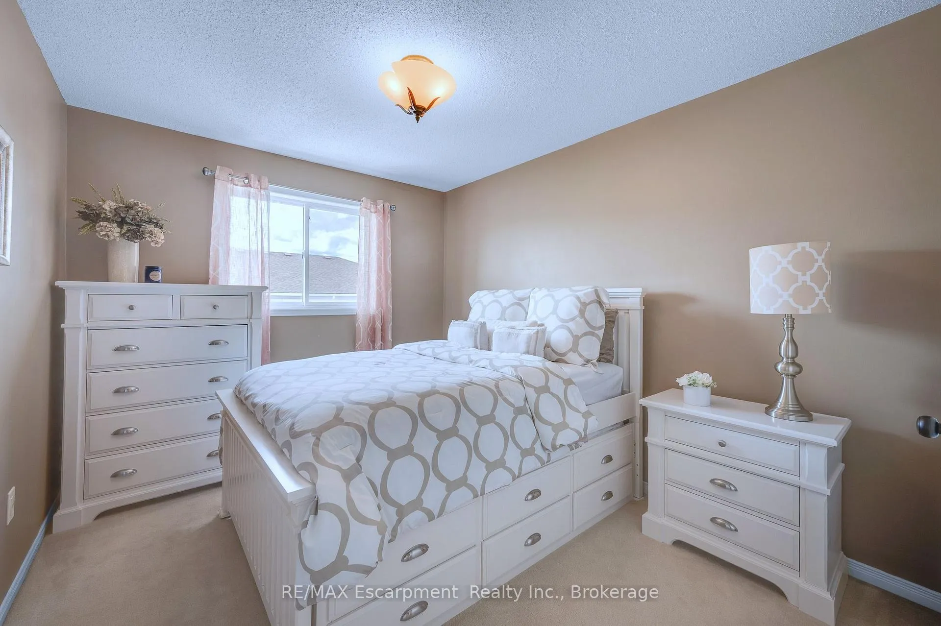 Photo 26 of 117 Frances Avenue, Hamilton, Lakeshore — HOMEH