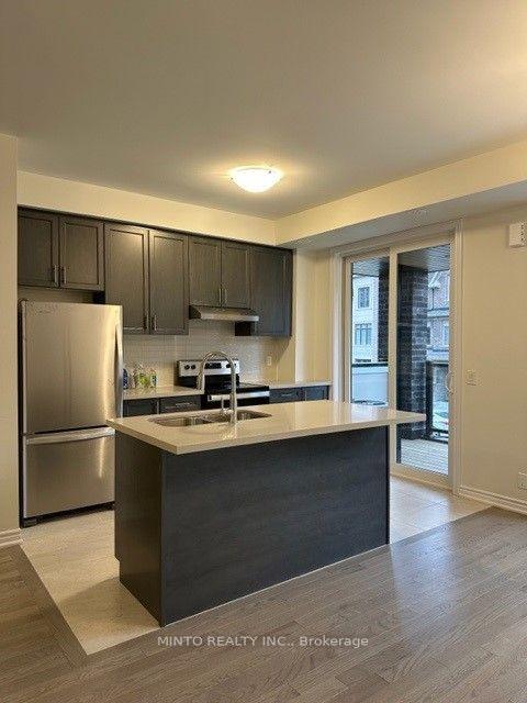 Photo 2 of 16 William Shearn Crescent, Markham, Angus Glen — HOMEH
