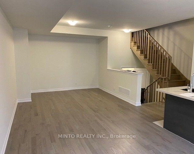Photo 5 of 16 William Shearn Crescent, Markham, Angus Glen — HOMEH