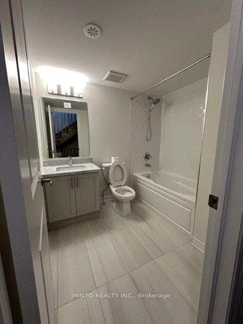 Photo 9 of 16 William Shearn Crescent, Markham, Angus Glen — HOMEH
