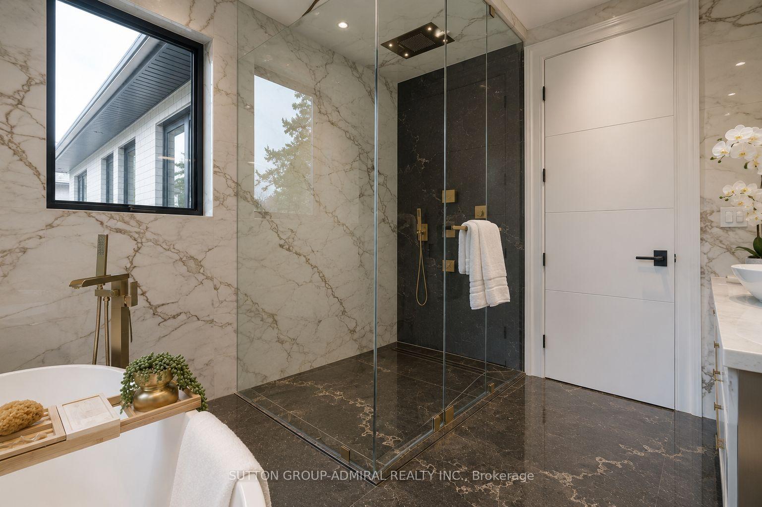 Photo 16 of 98 Babcombe Drive, Markham, Bayview Glen — HOMEH
