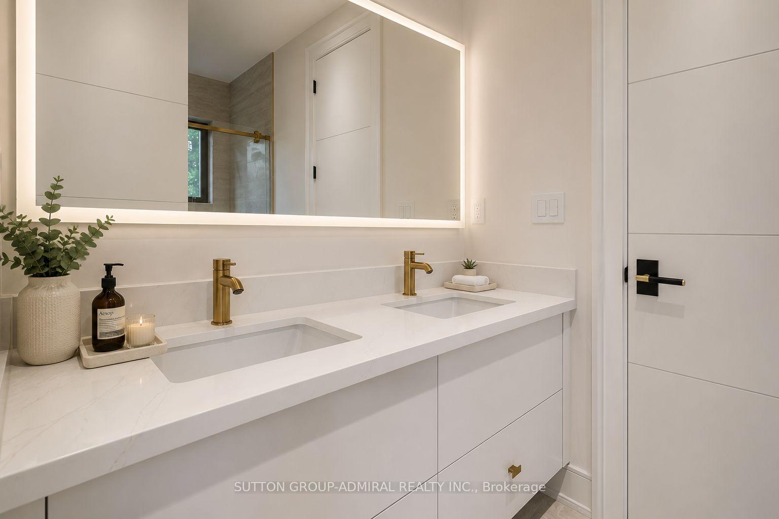 Photo 18 of 98 Babcombe Drive, Markham, Bayview Glen — HOMEH