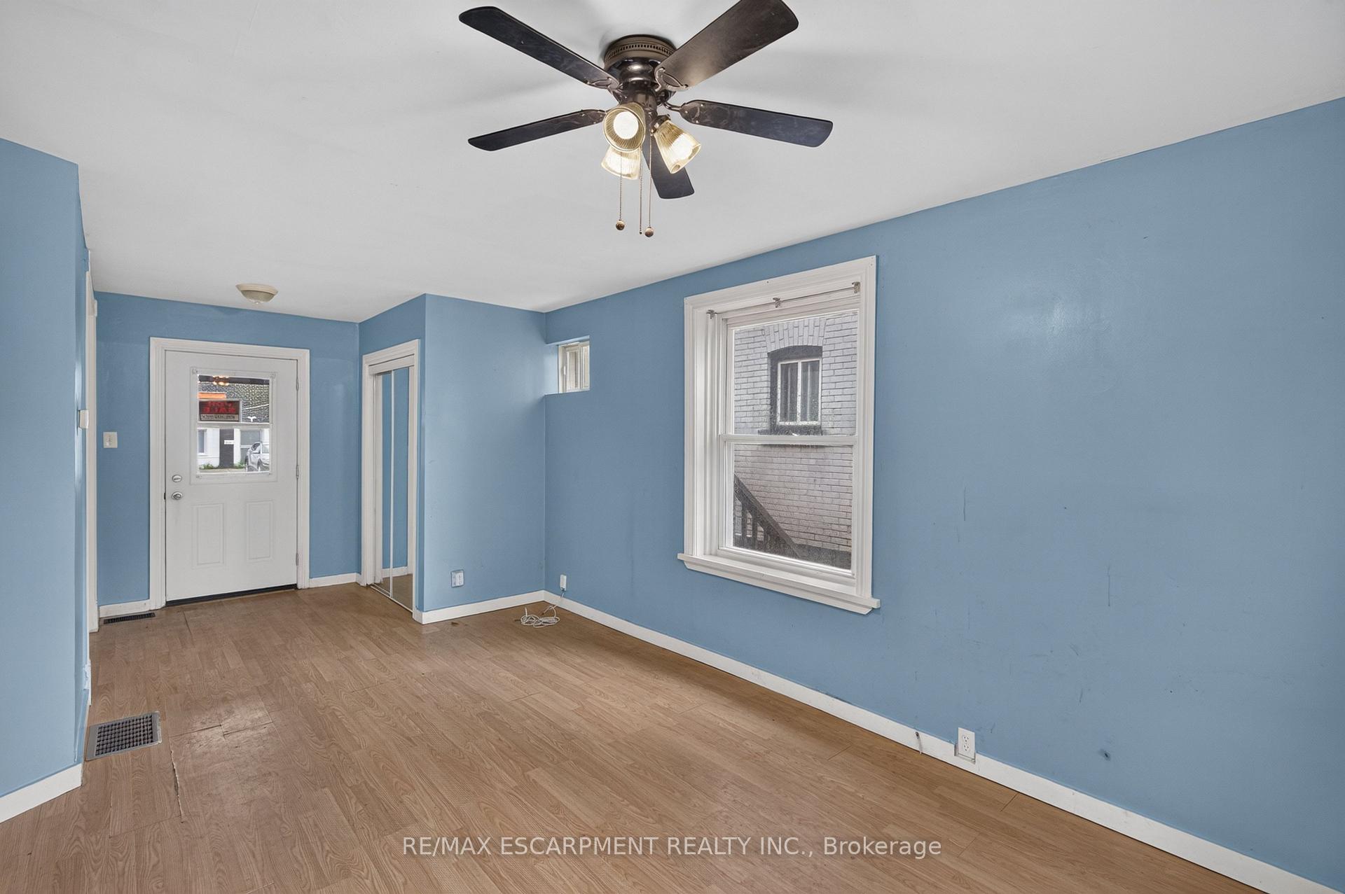 Photo 7 of 250 Murray Street, Brantford, East Ward — HOMEH