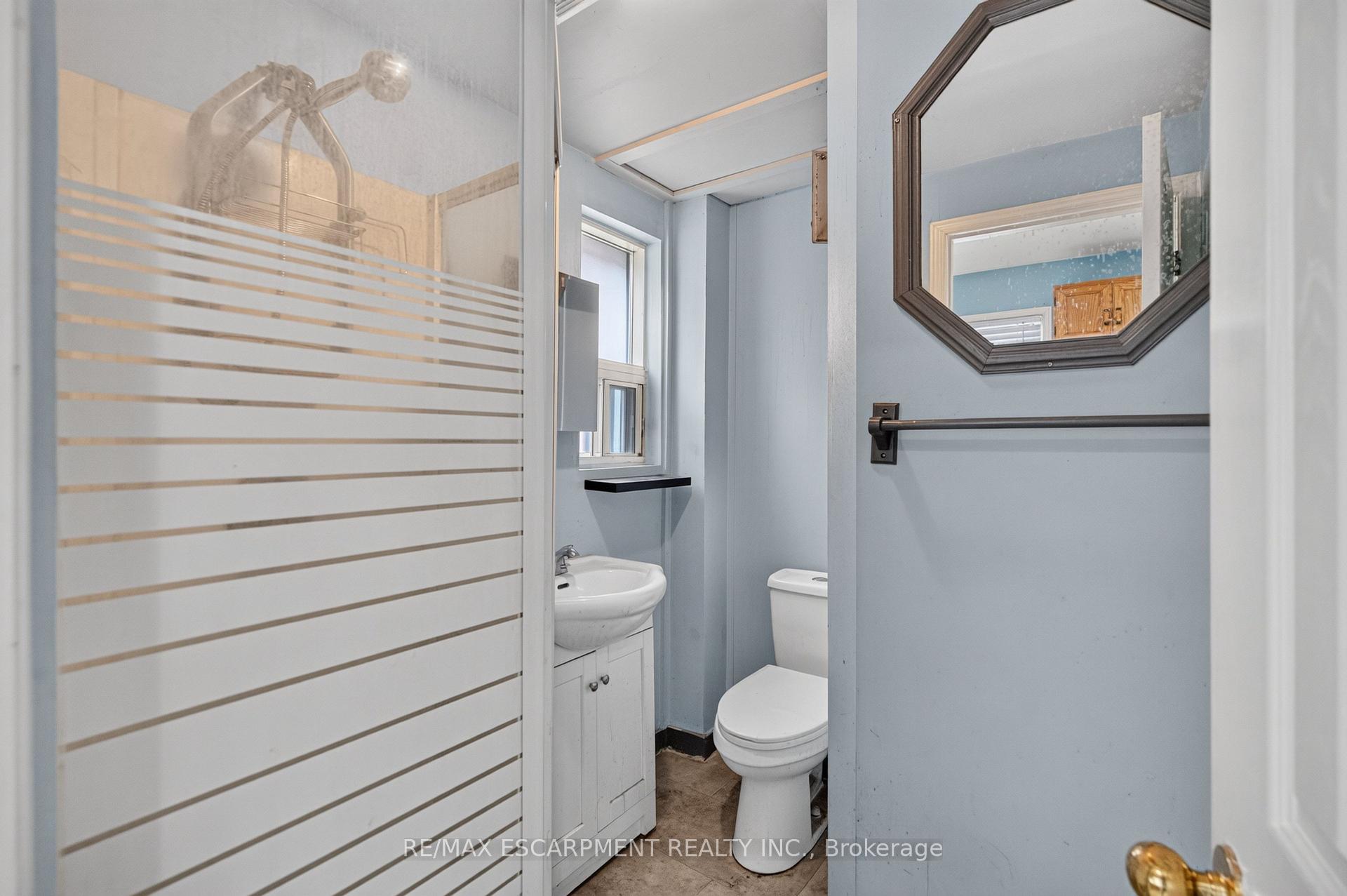 Photo 11 of 250 Murray Street, Brantford, East Ward — HOMEH